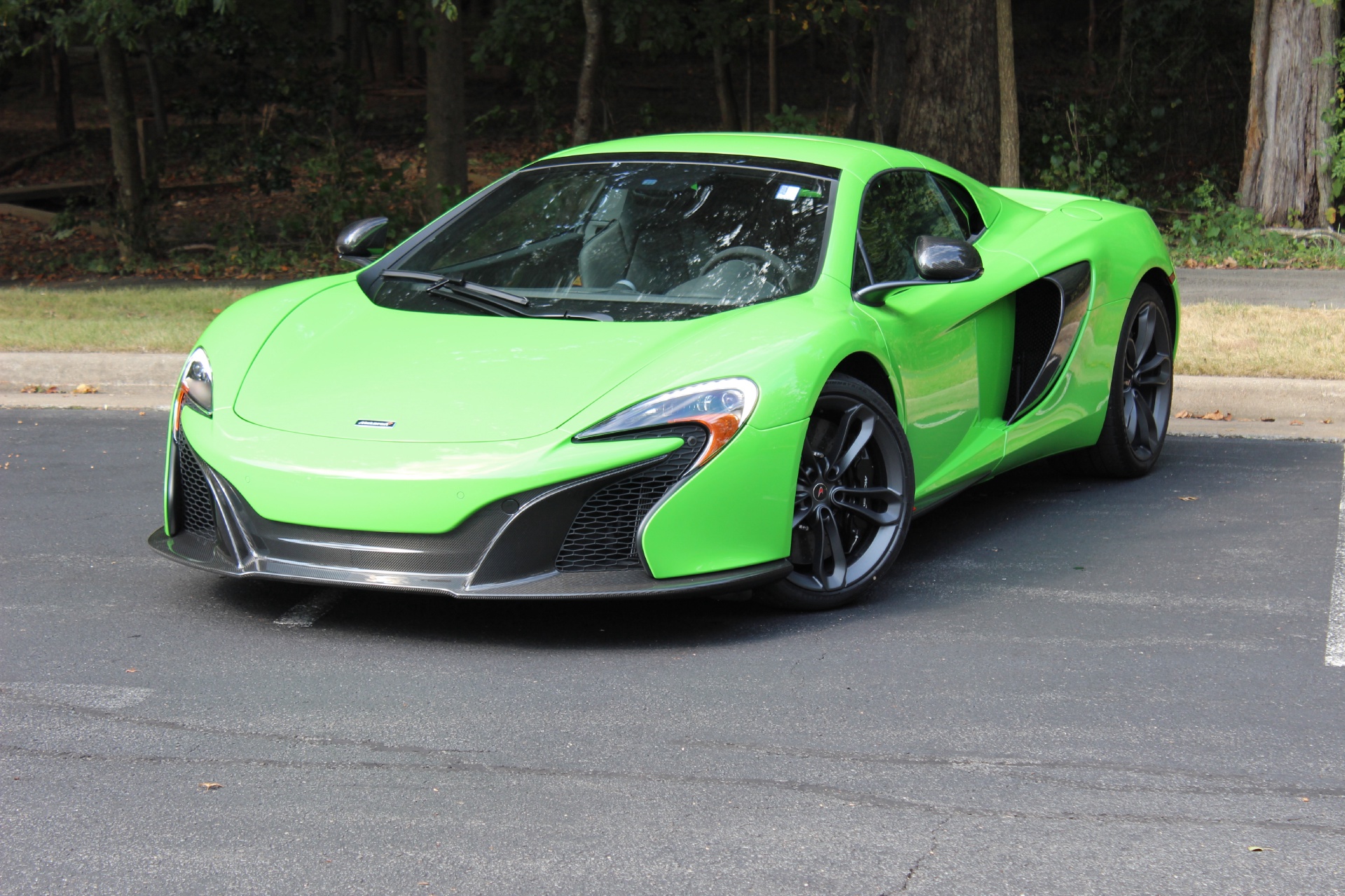 MCLAREN 650s салатовый