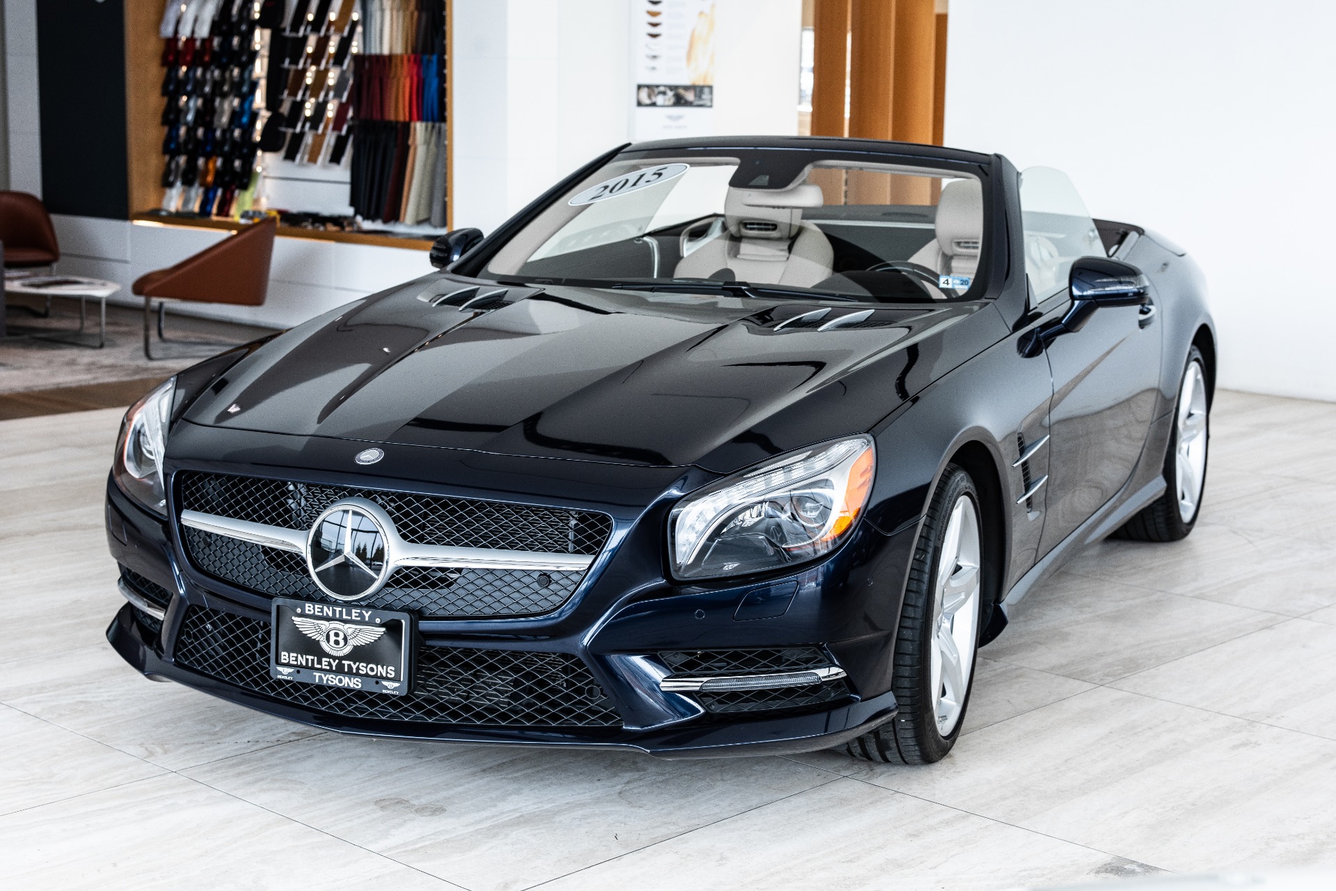 2015 MercedesBenz SLClass SL 550 Stock P060019A for sale near