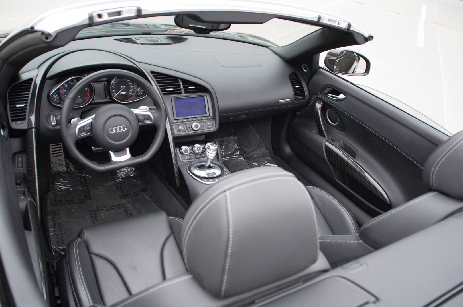 Black Audi R8 Spyder Interior