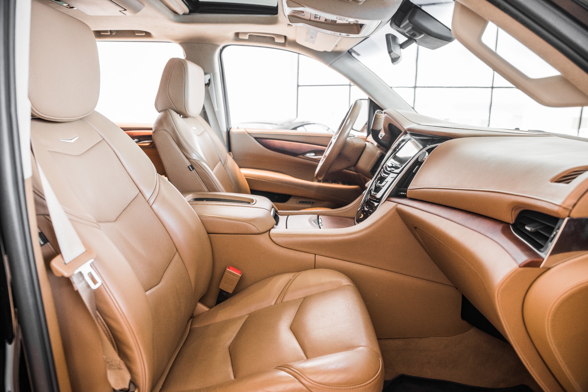 Terry Box: 2015 Escalade gets a new suit, keeps the attitude