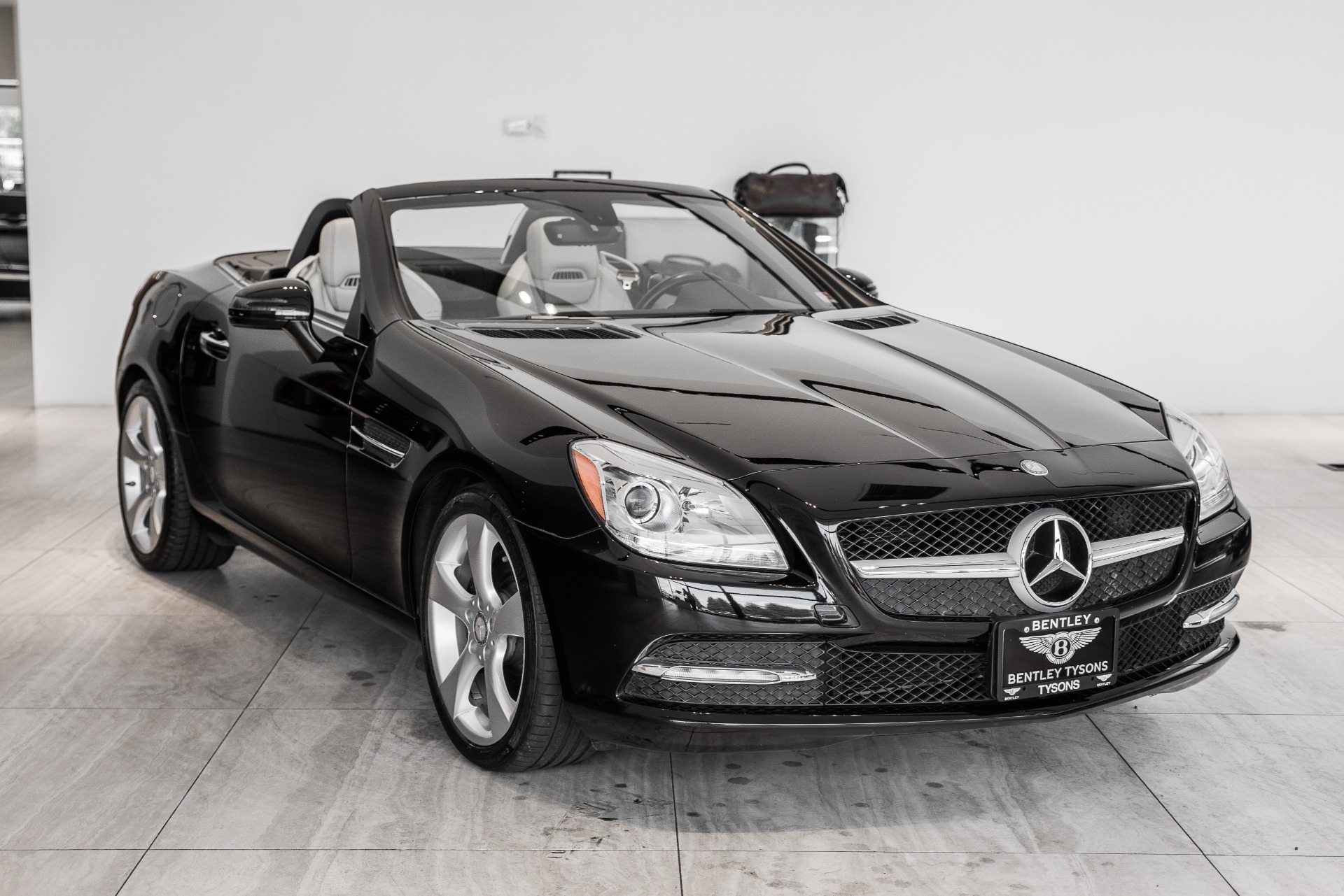 2012 MercedesBenz SLKClass SLK 350 4MATIC Stock 20N030306D for sale