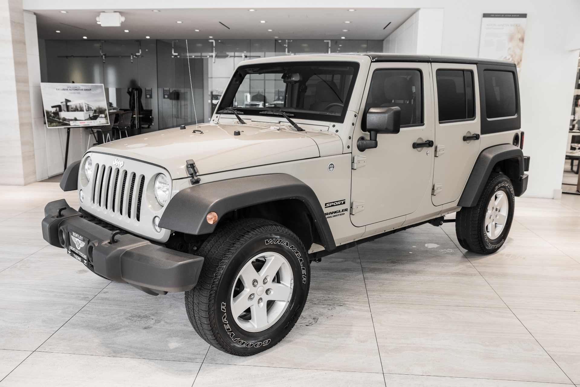 Used 2017 Jeep Wrangler Unlimited For Sale (Sold) | Bentley Washington DC  Stock #P584282