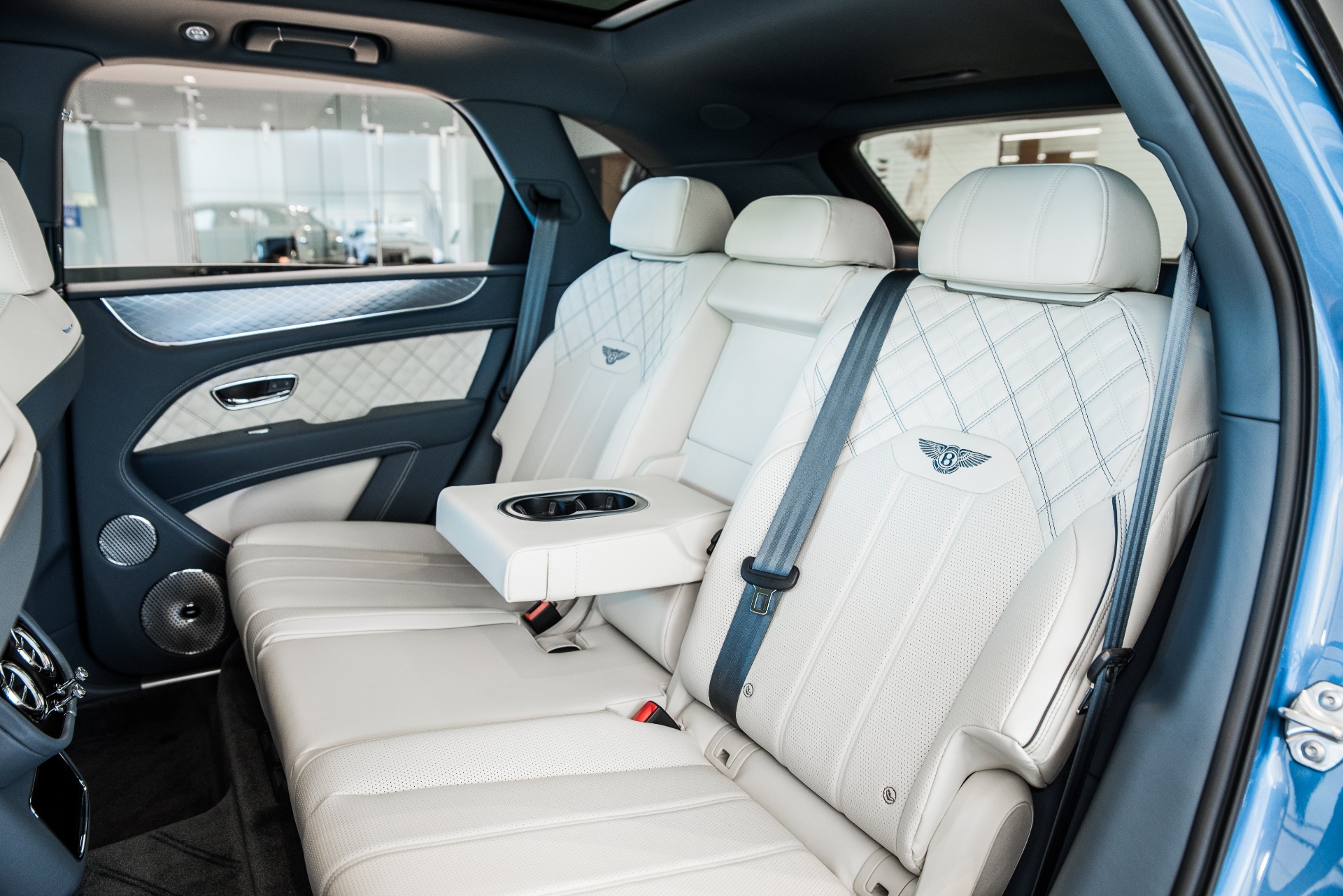 Used-2021-Bentley-Bentayga-Hybrid