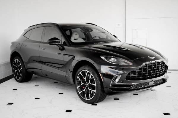 2022 Aston Martin DBX