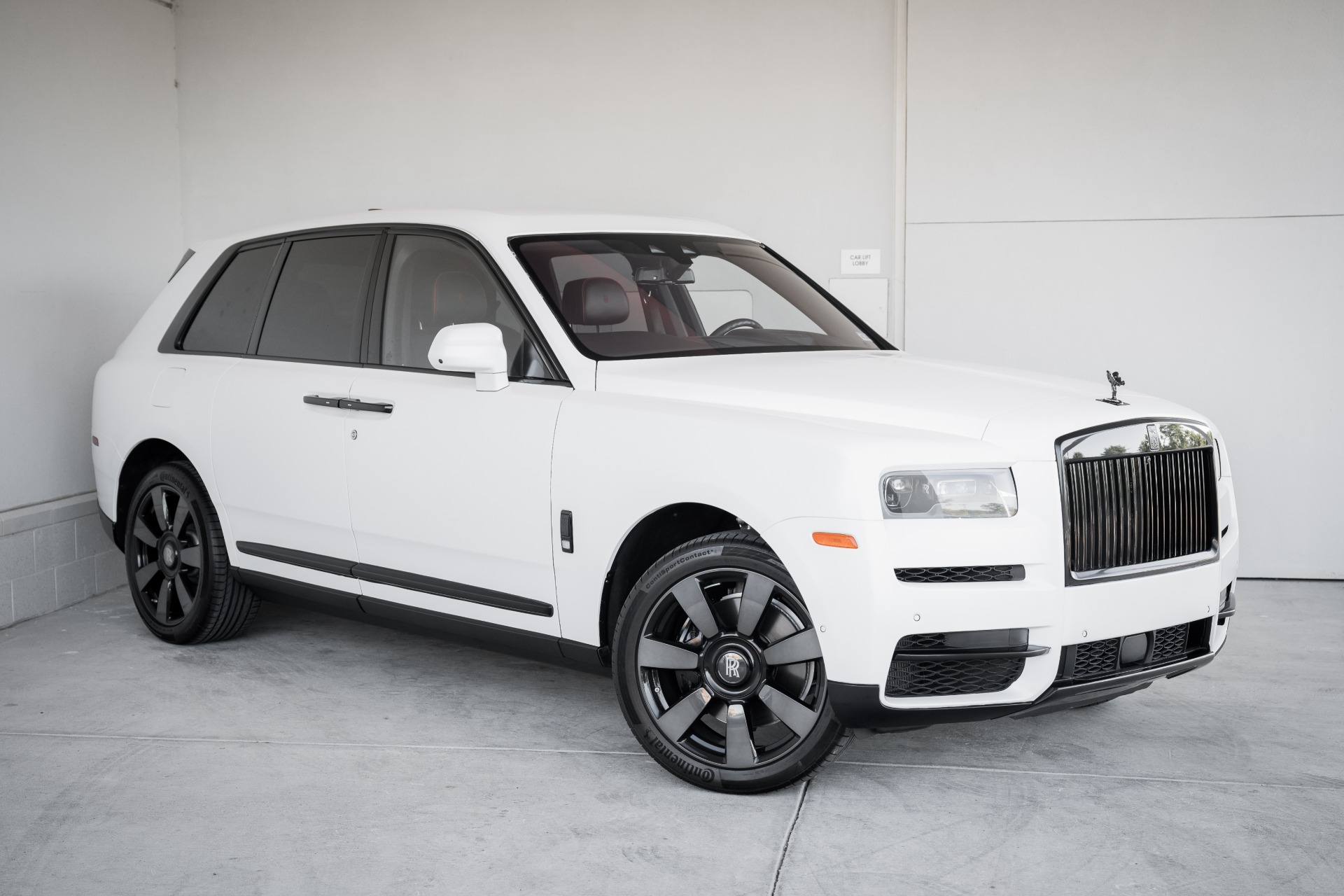 Chia sẻ hơn 70 về rolls royce cullinan white mới nhất  Du học Akina