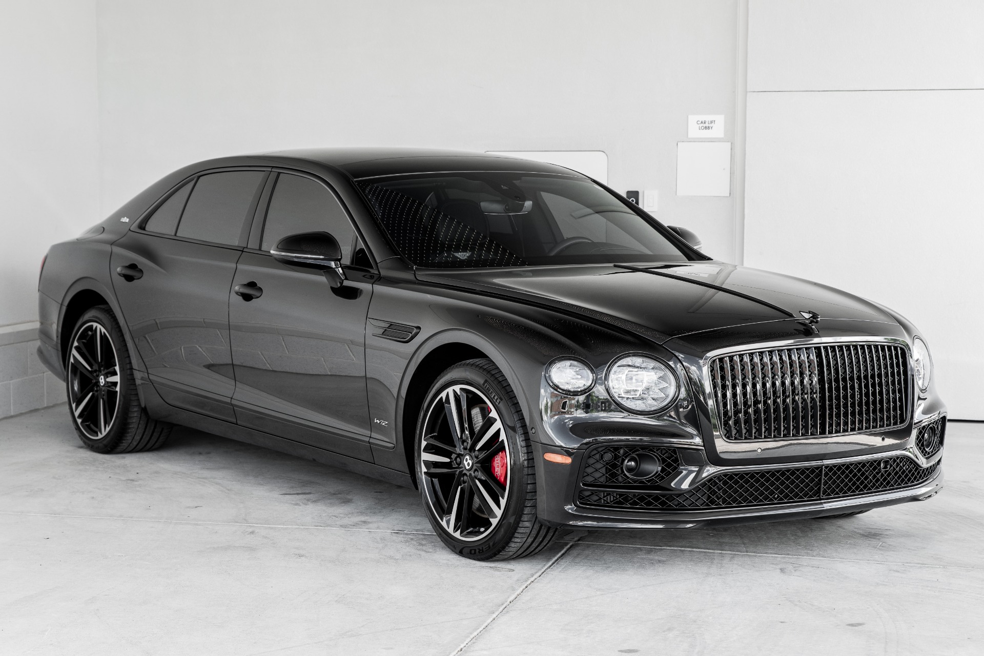 Bentley Flying Spur Ｗ12 2023 Bentley Flying Spur Speed W12 Quick Review - YouTube