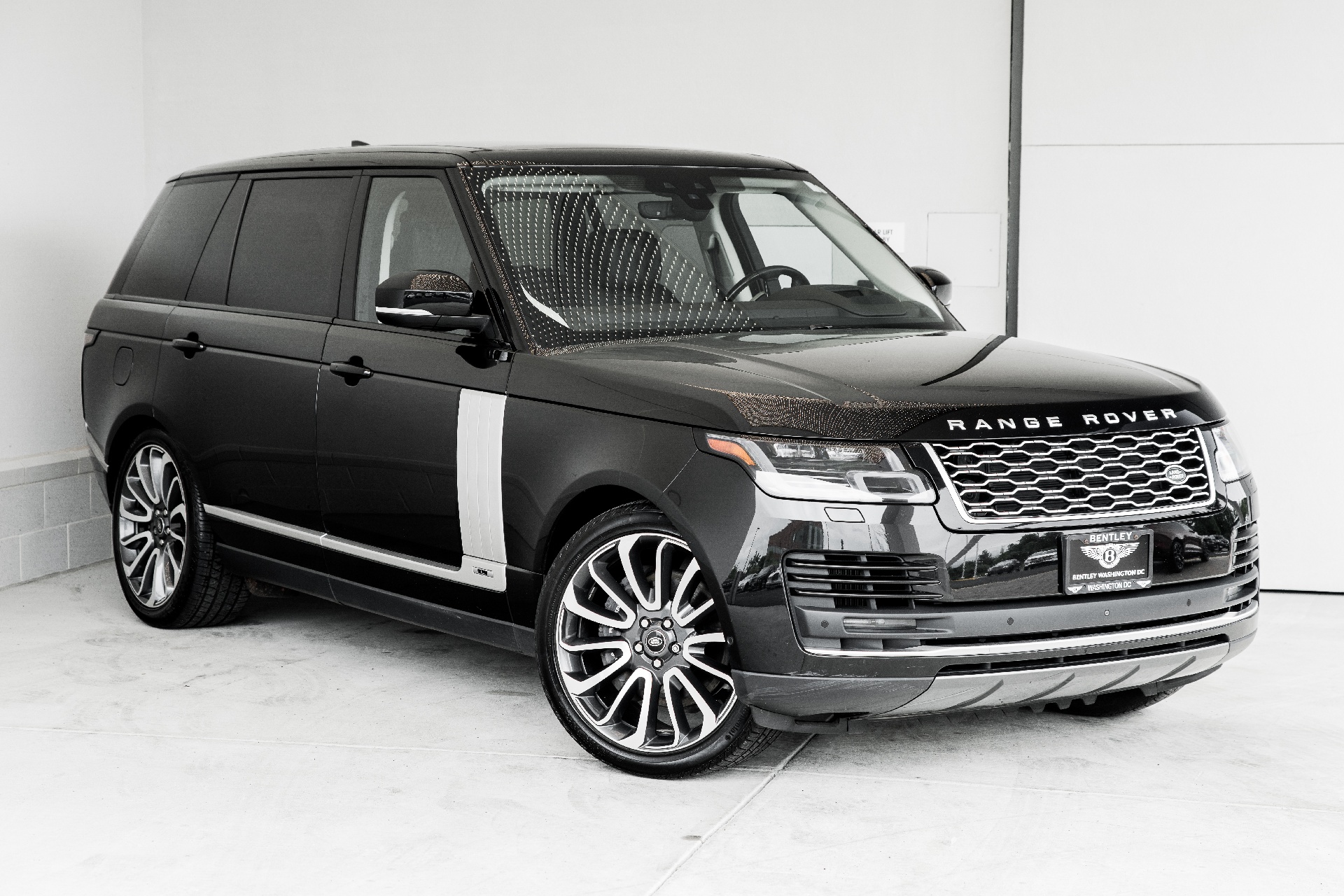 2018 Land Rover Range Rover Supercharged LWB Stock 21NV02789B for