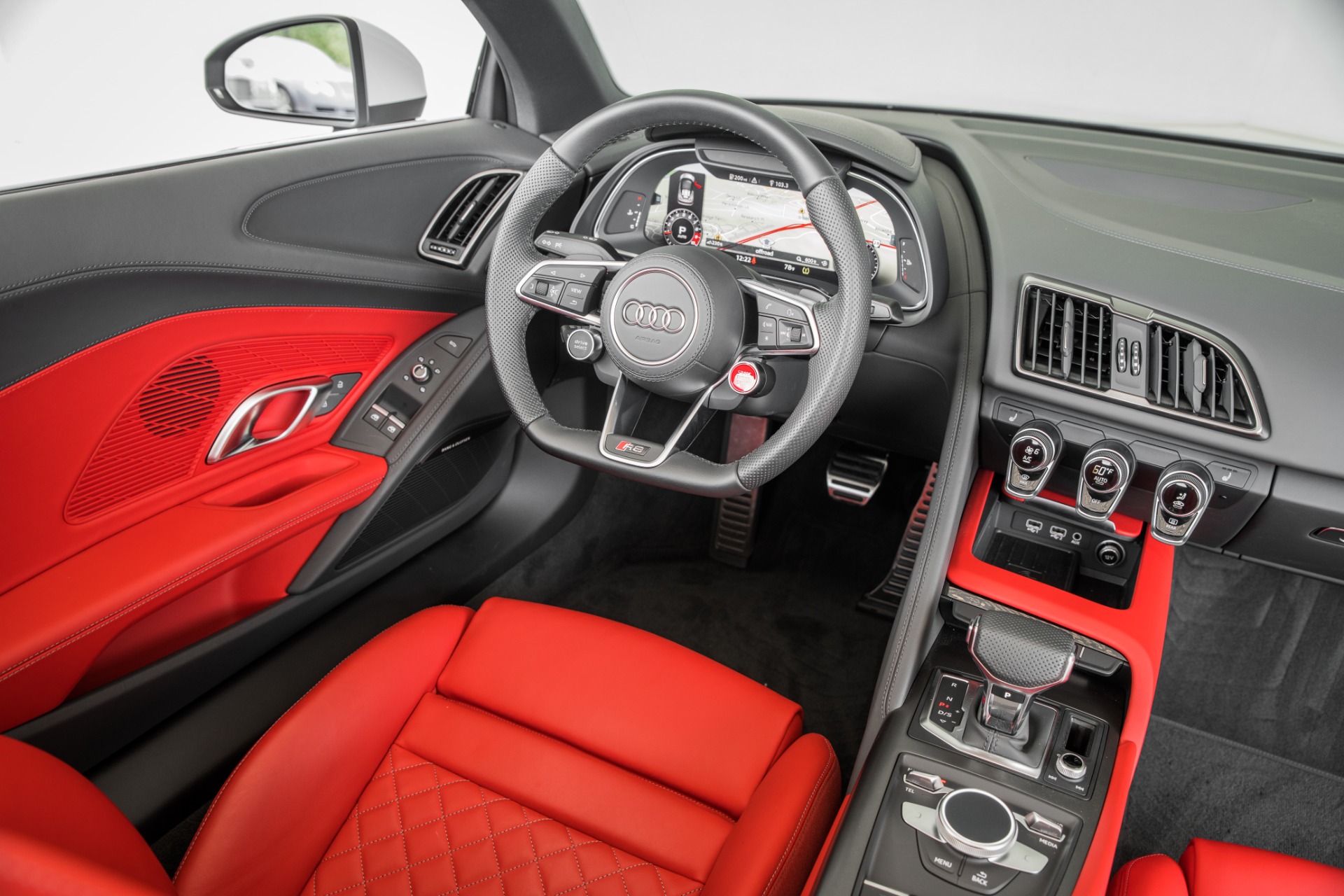 Audi R8 độ Prior Design độc nhất Việt Nam lột xác từ trong ra ngoài nhưng  có điểm khiến nhiều fan siêu xe luyến tiếc