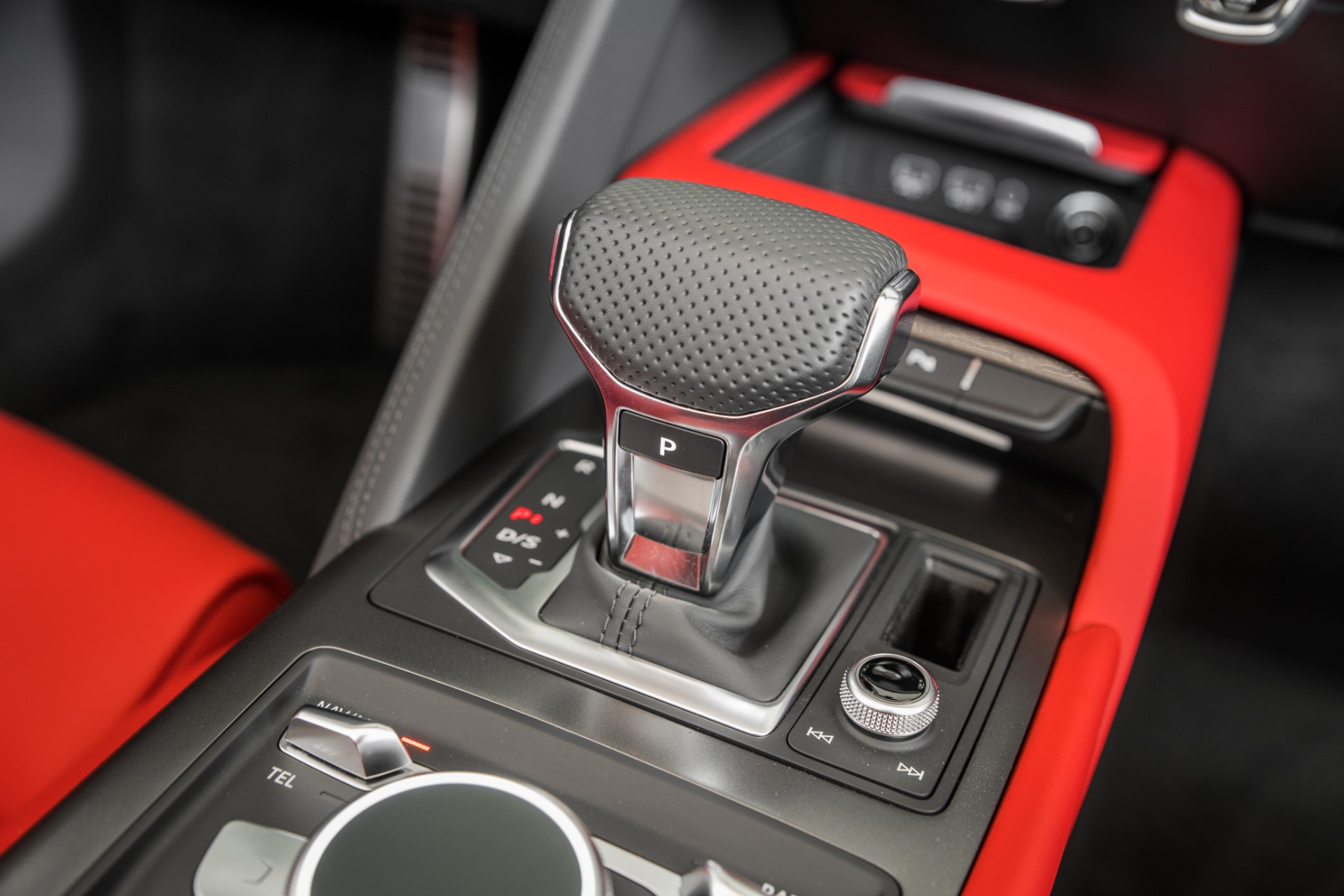 Used-2021-Audi-R8-Spyder-V10