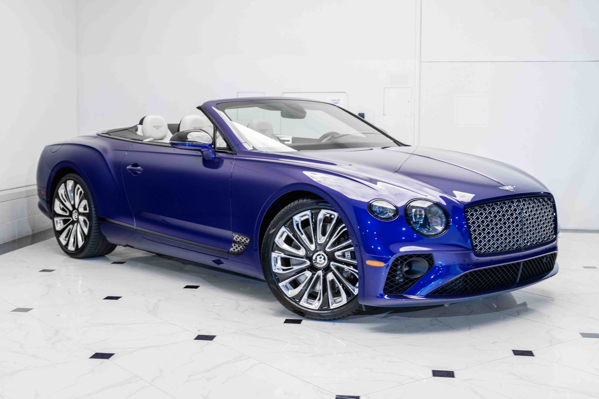 Used 2024 Bentley Continental GTC Mulliner W12 For Sale ($368,995) |  Bentley Washington DC Stock #24N016465