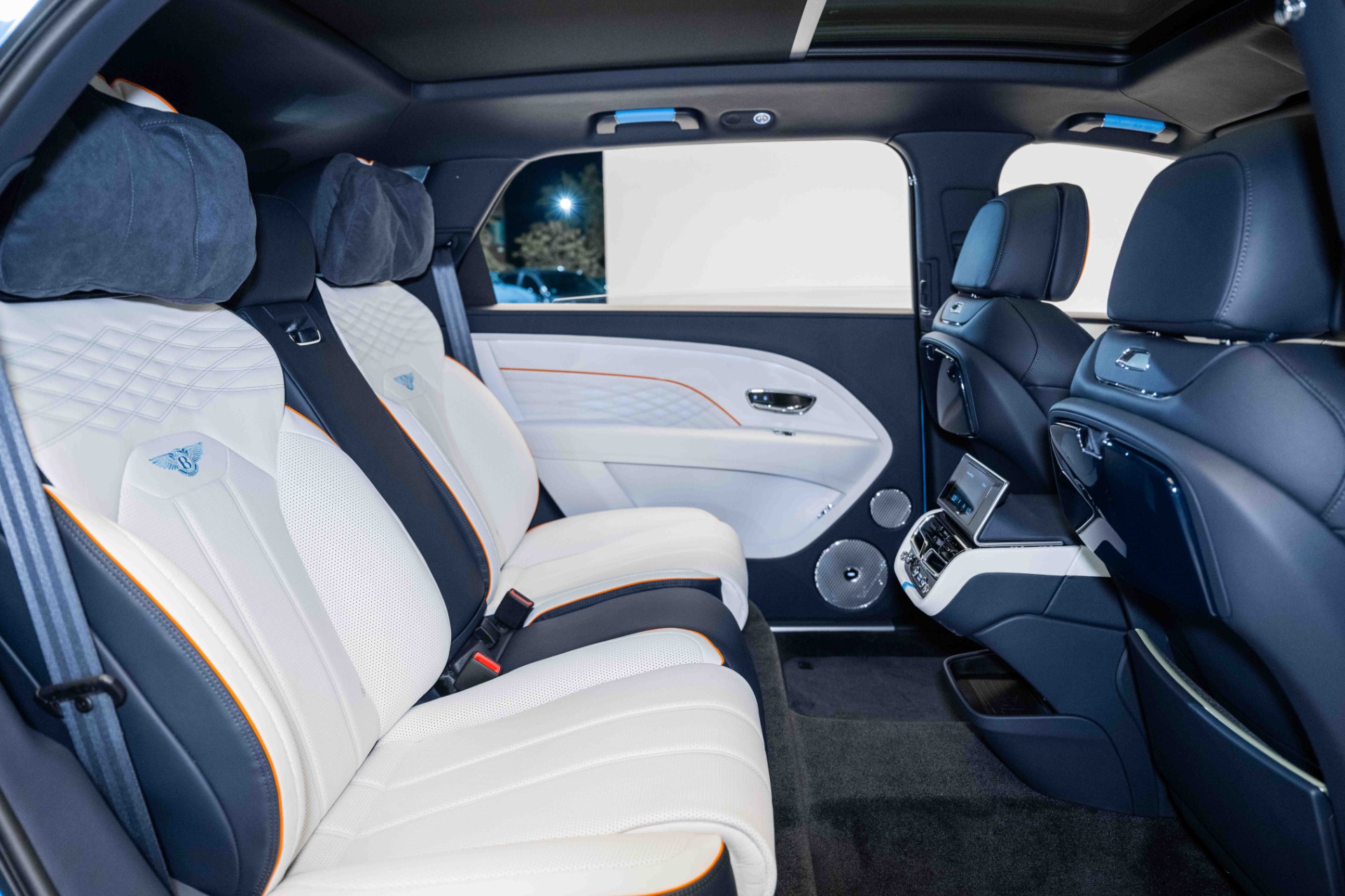 New 2024 Bentley Bentayga EWB Azure V8 For Sale ($1,195) | Bentley