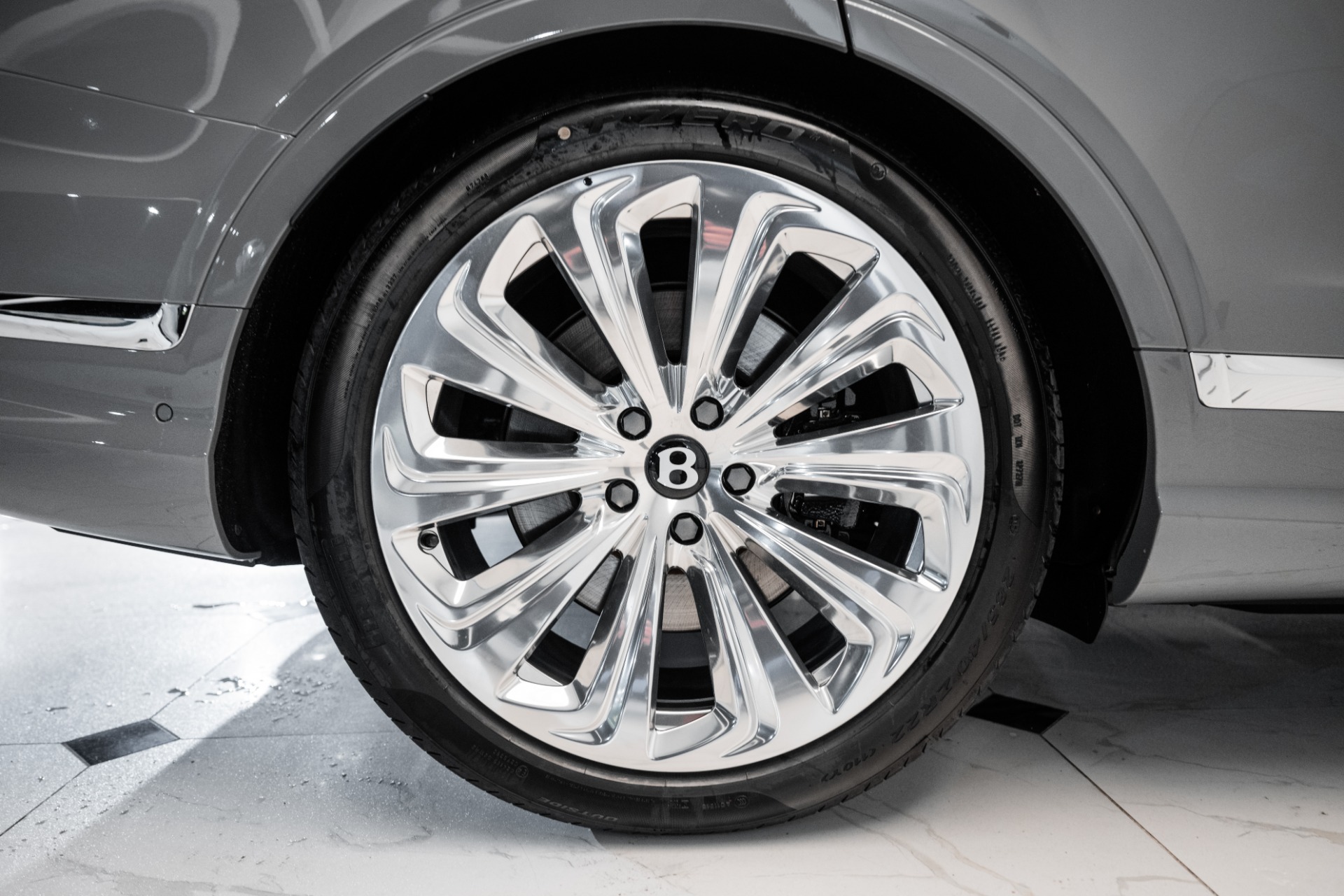 New 2024 Bentley Bentayga EWB Azure V8 For Sale (Sold