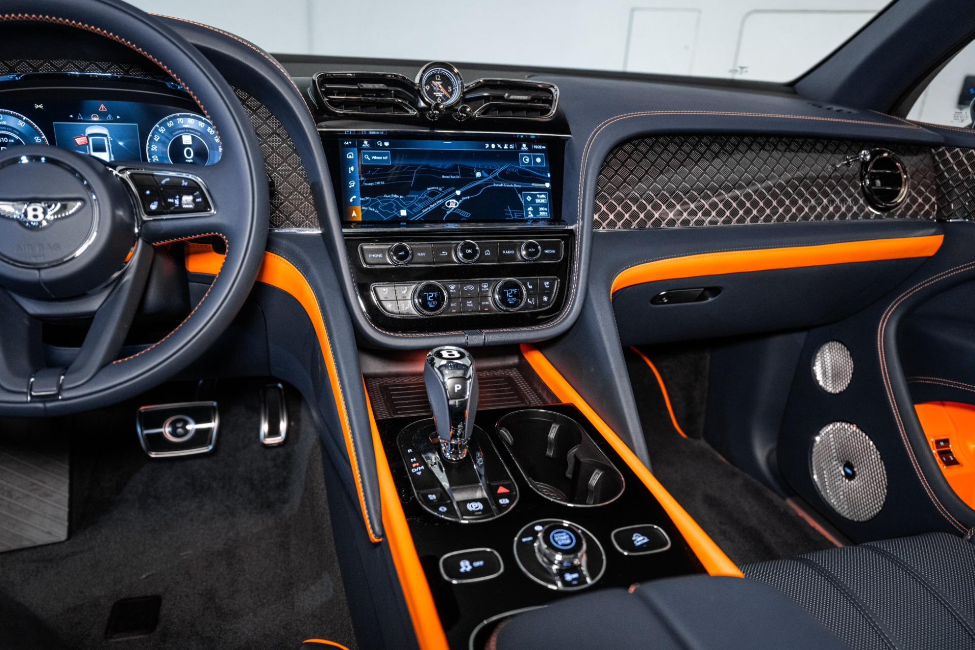 New 2025 Bentley BENTAYGA V8 S Black Edition For Sale (Sold