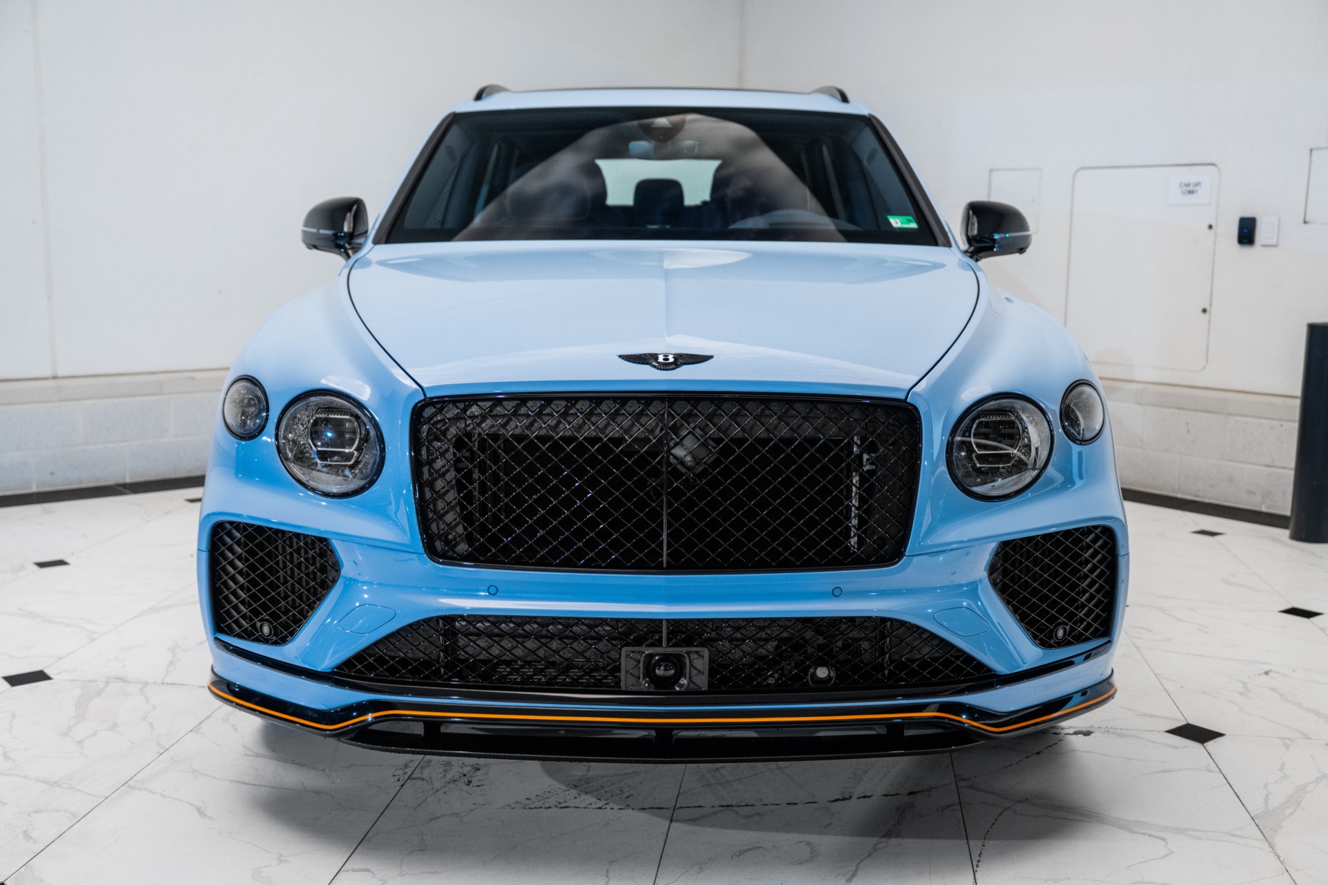 New 2025 Bentley BENTAYGA V8 S Black Edition For Sale