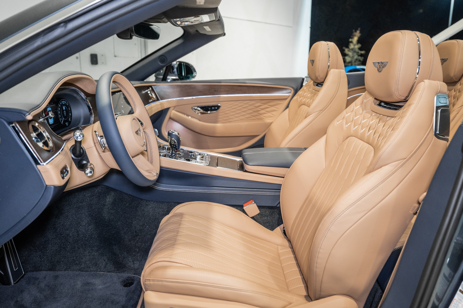 2026 Bentley Continental GTC Azure - Photo 19