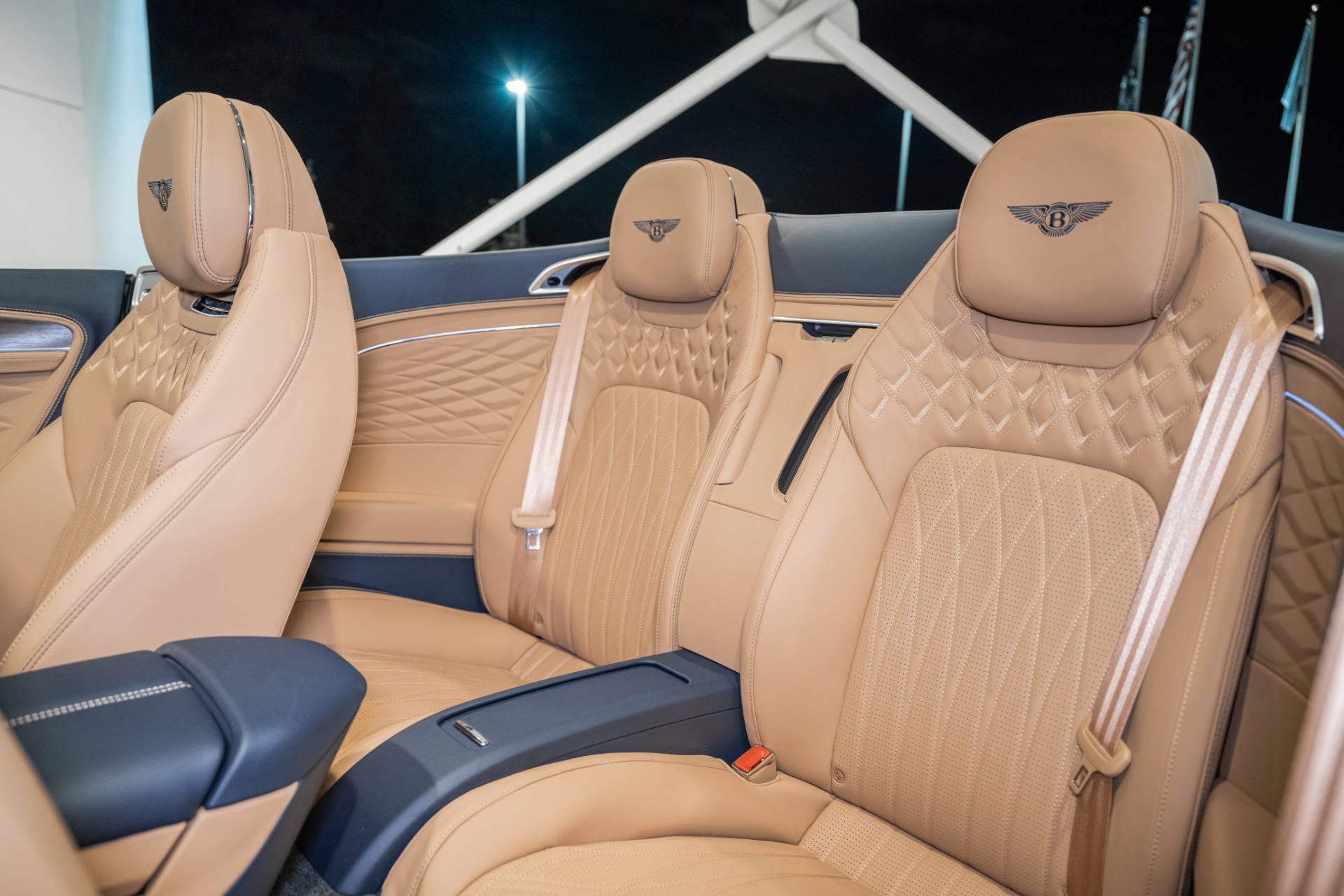 2026 Bentley Continental GTC Azure - Photo 22