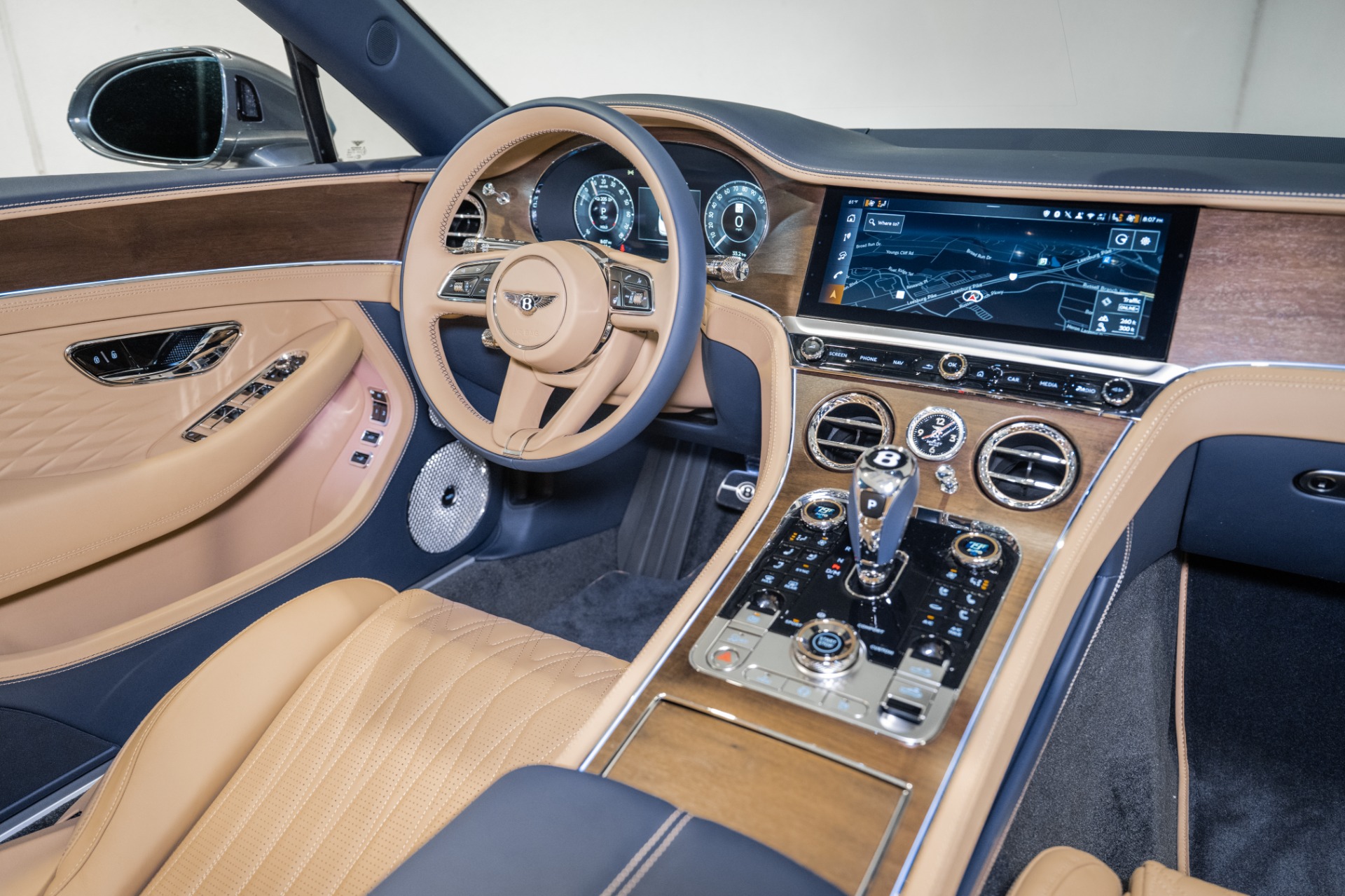 2026 Bentley Continental GTC Azure - Photo 24