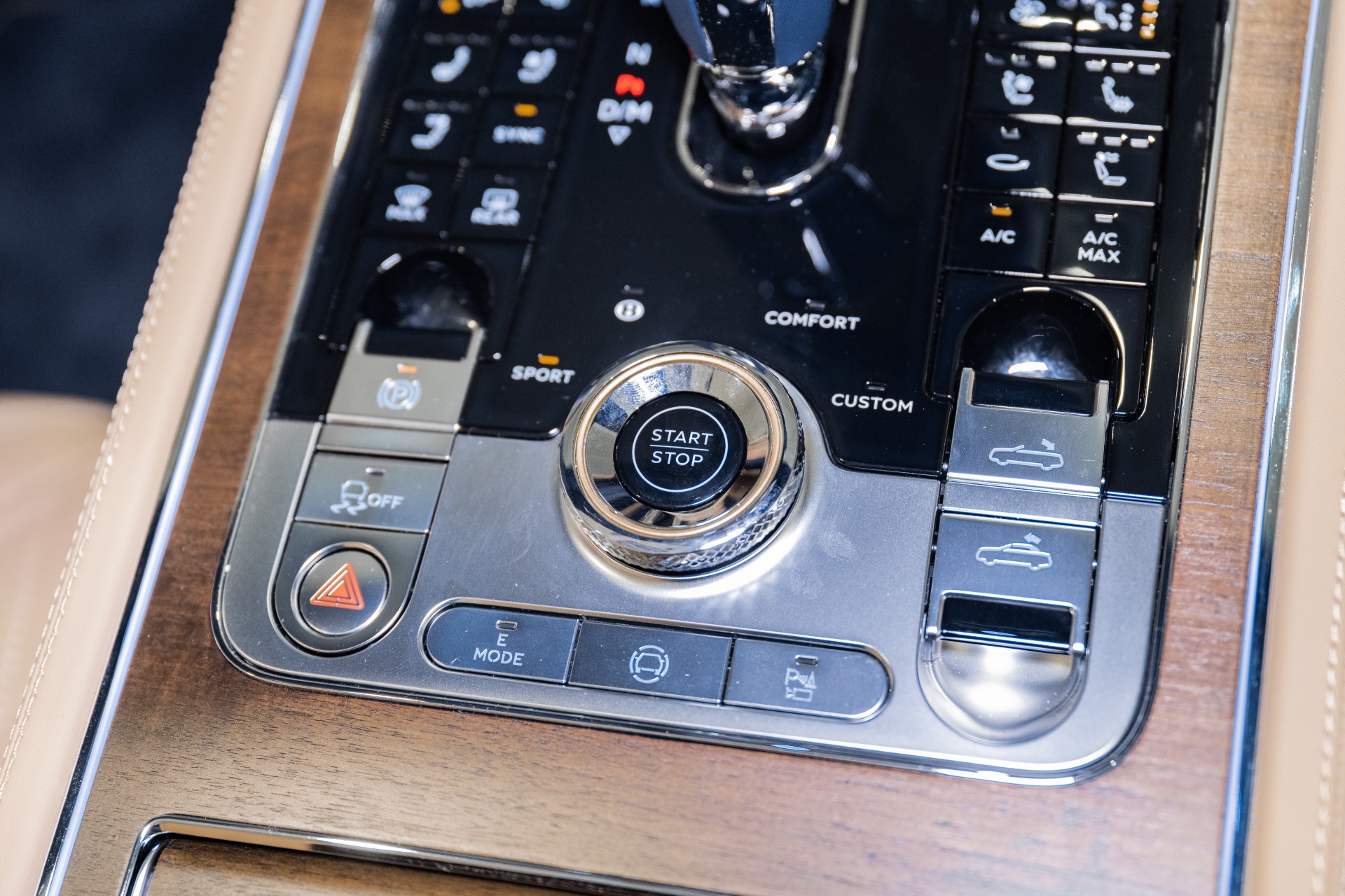 2026 Bentley Continental GTC Azure - Photo 39