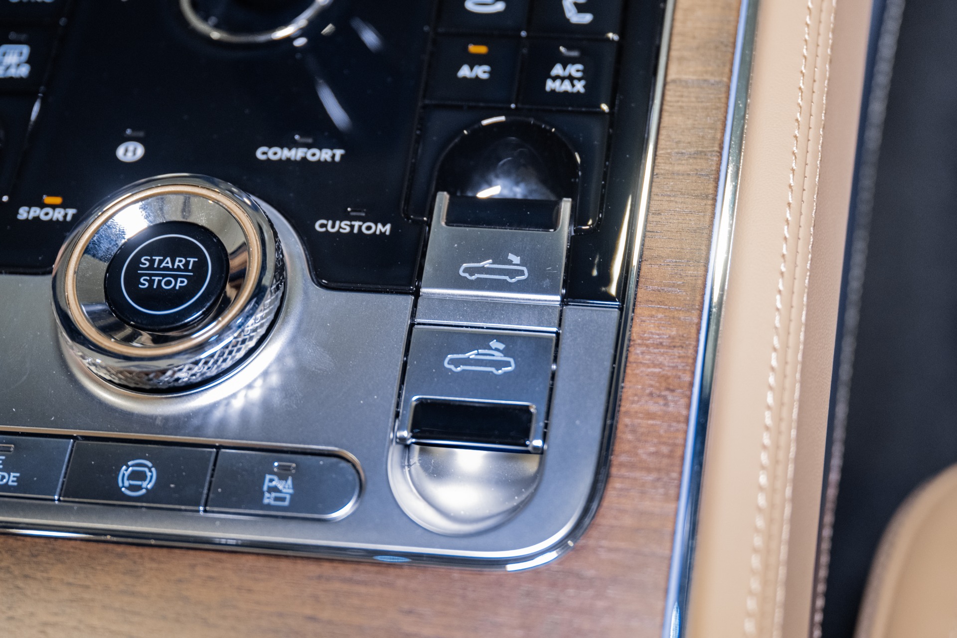 2026 Bentley Continental GTC Azure - Photo 42