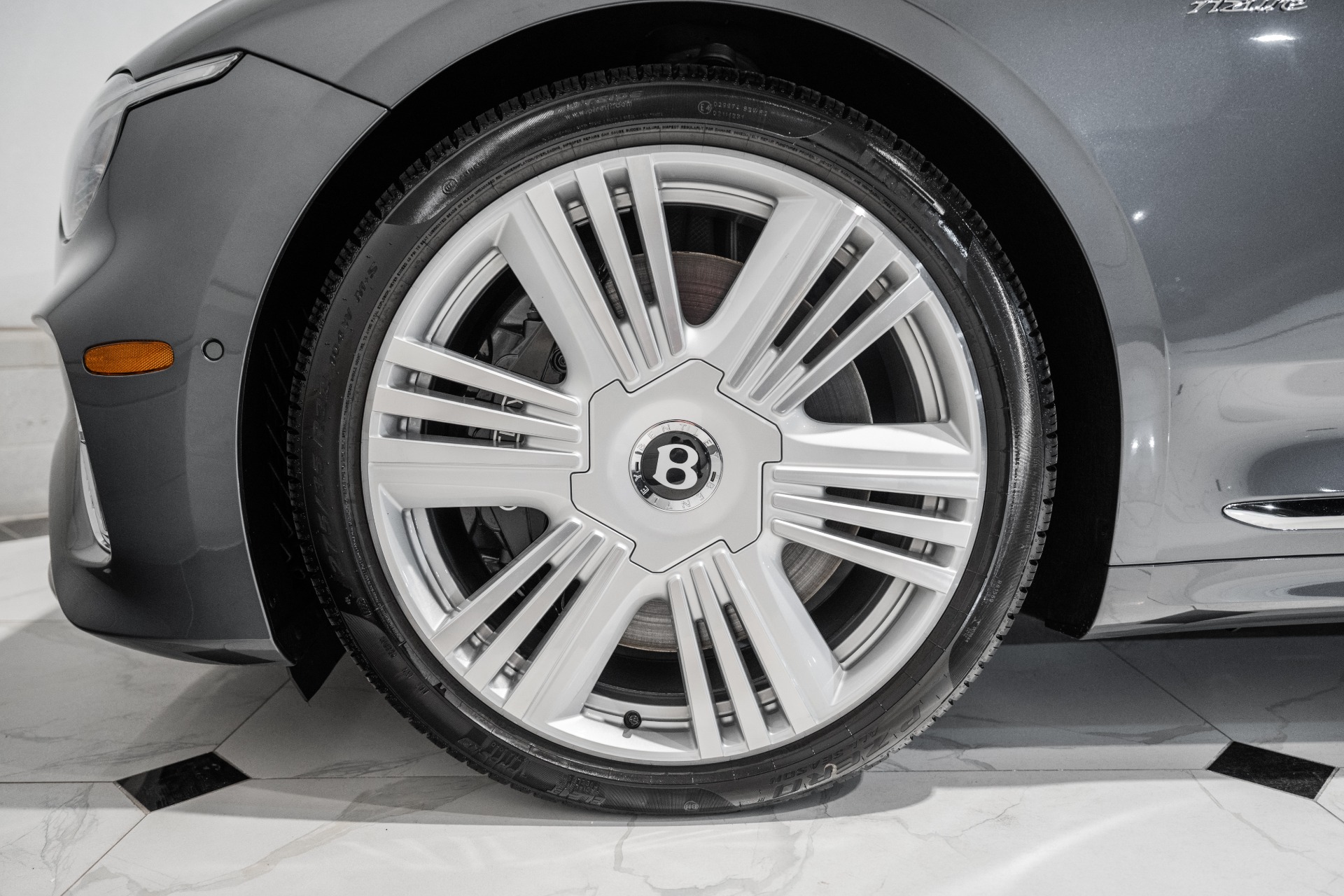 2026 Bentley Continental GTC Azure - Photo 6