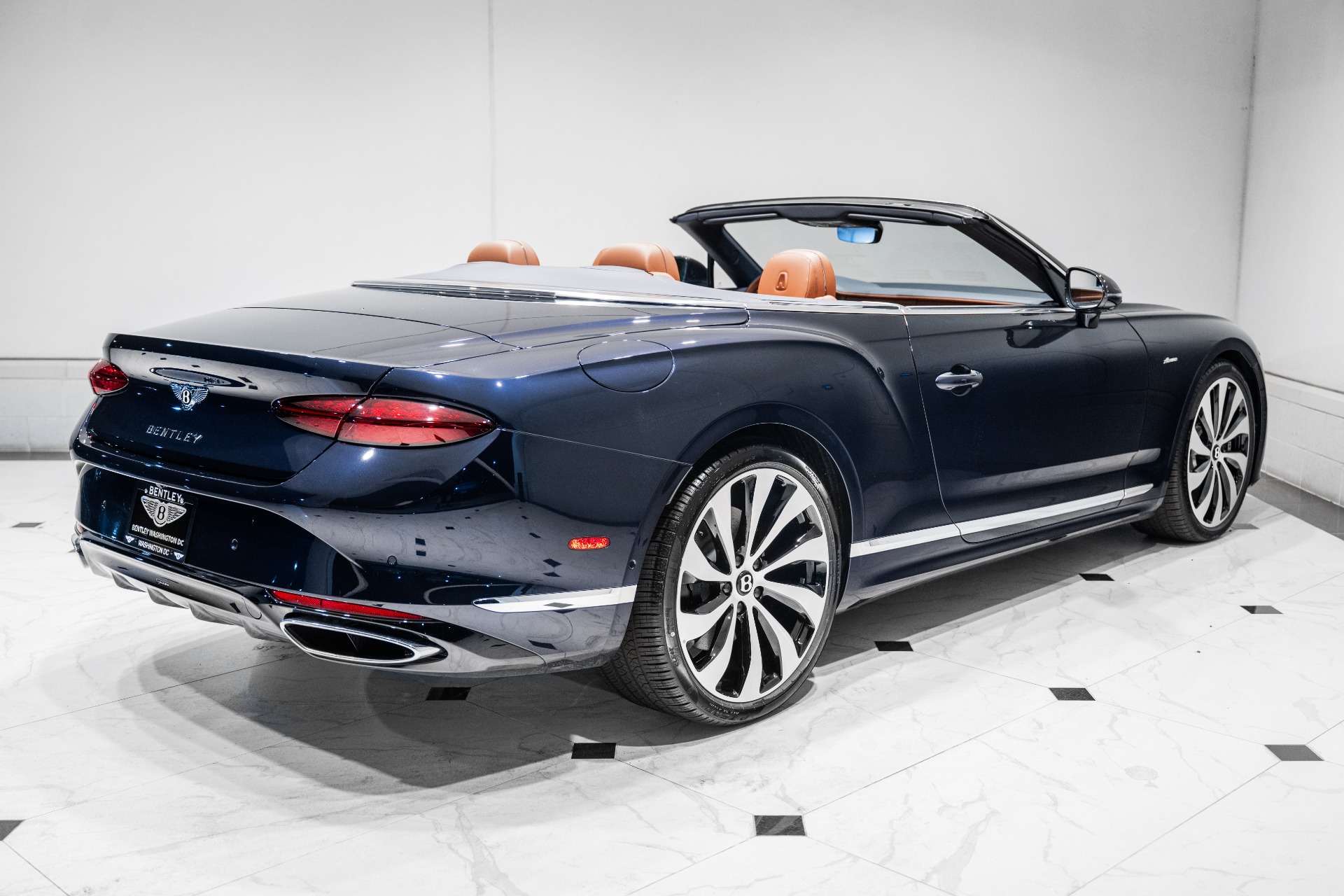 2026 Bentley Continental GTC Azure - Photo 11