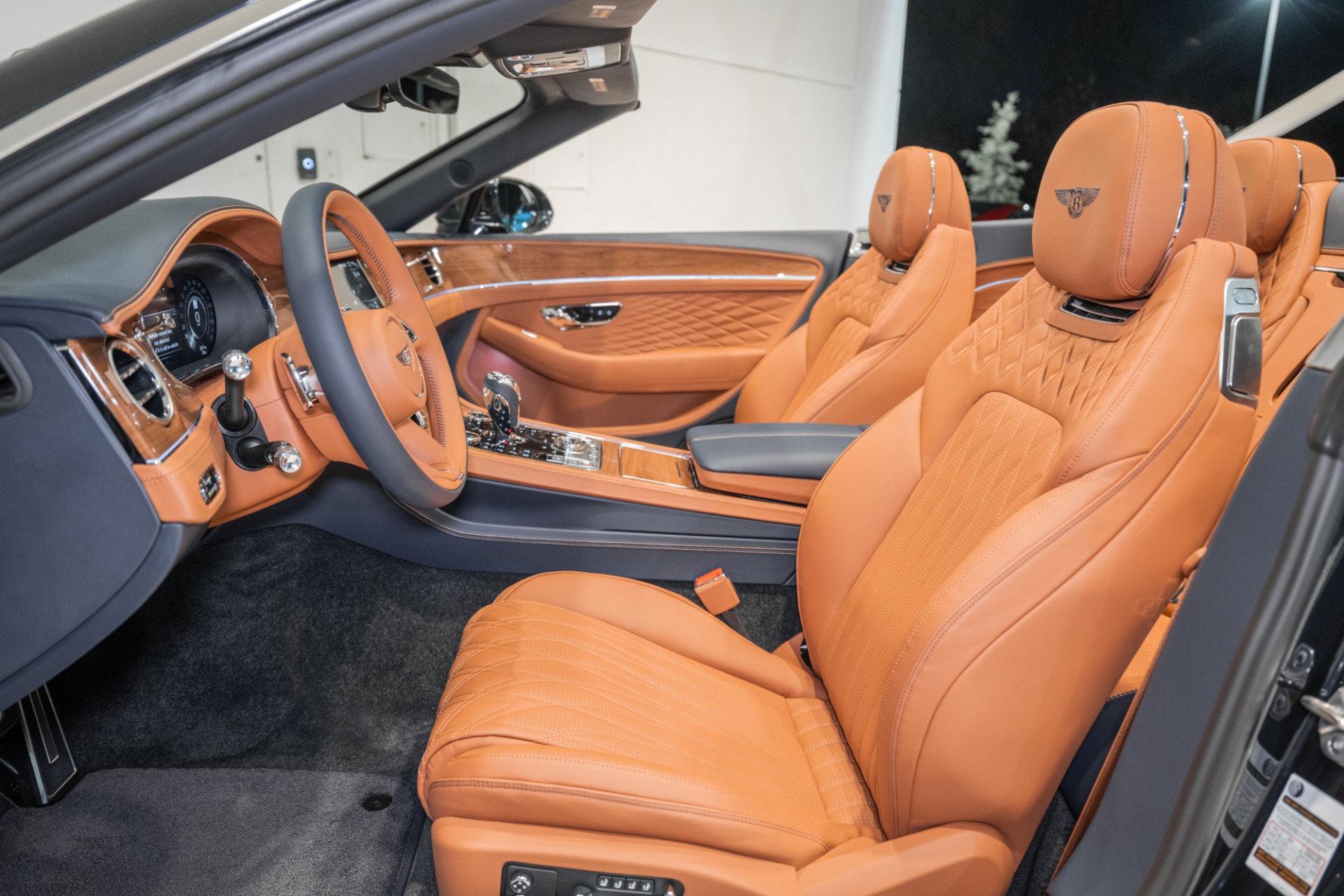 2026 Bentley Continental GTC Azure - Photo 19