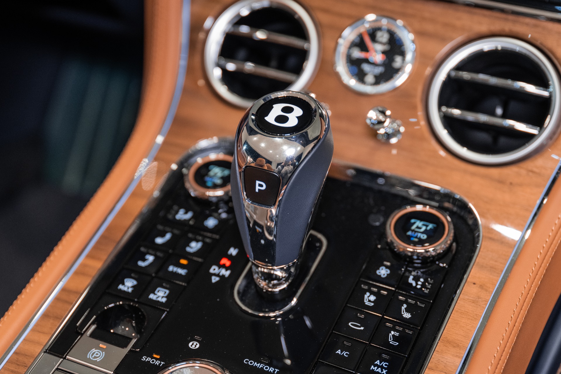 2026 Bentley Continental GTC Azure - Photo 38