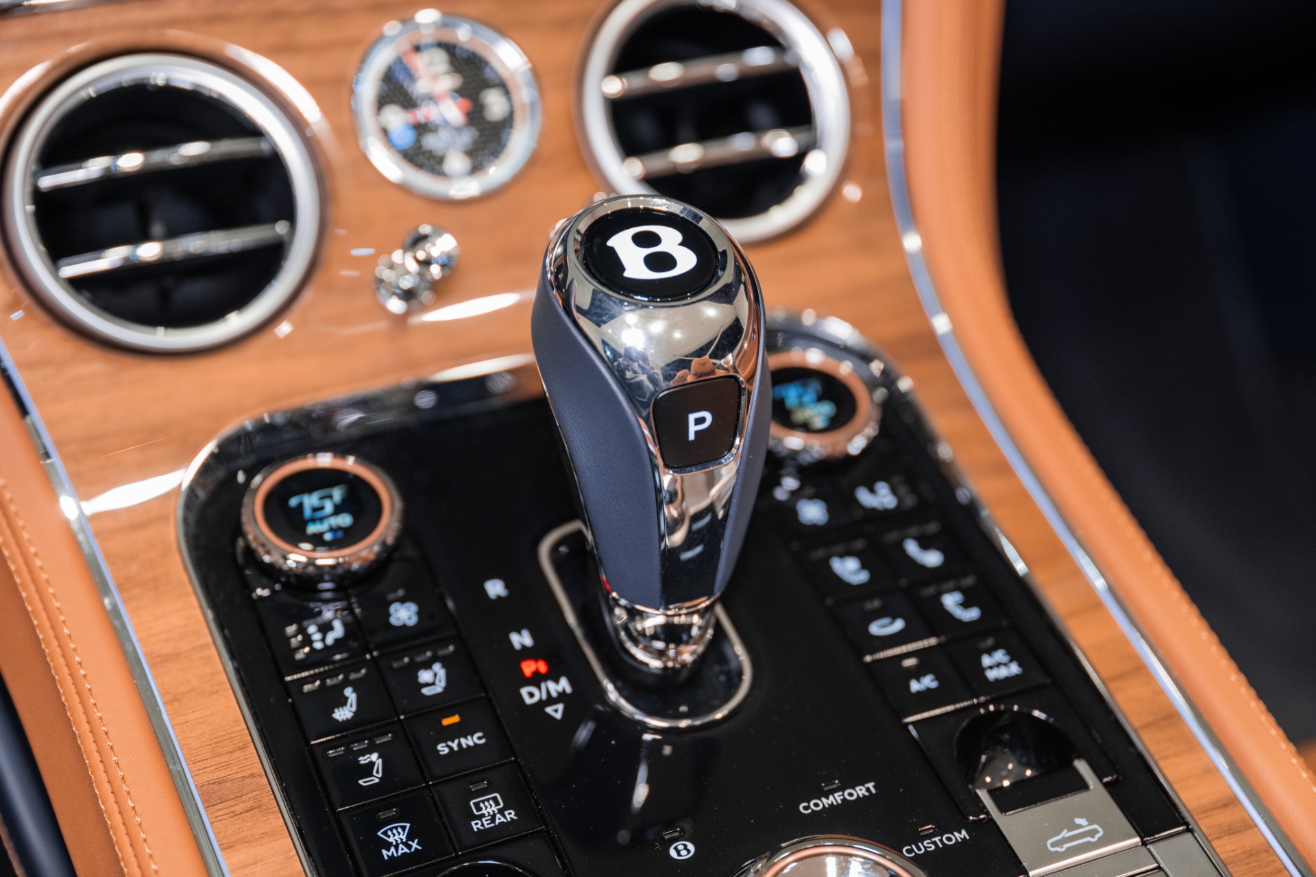 2026 Bentley Continental GTC Azure - Photo 39