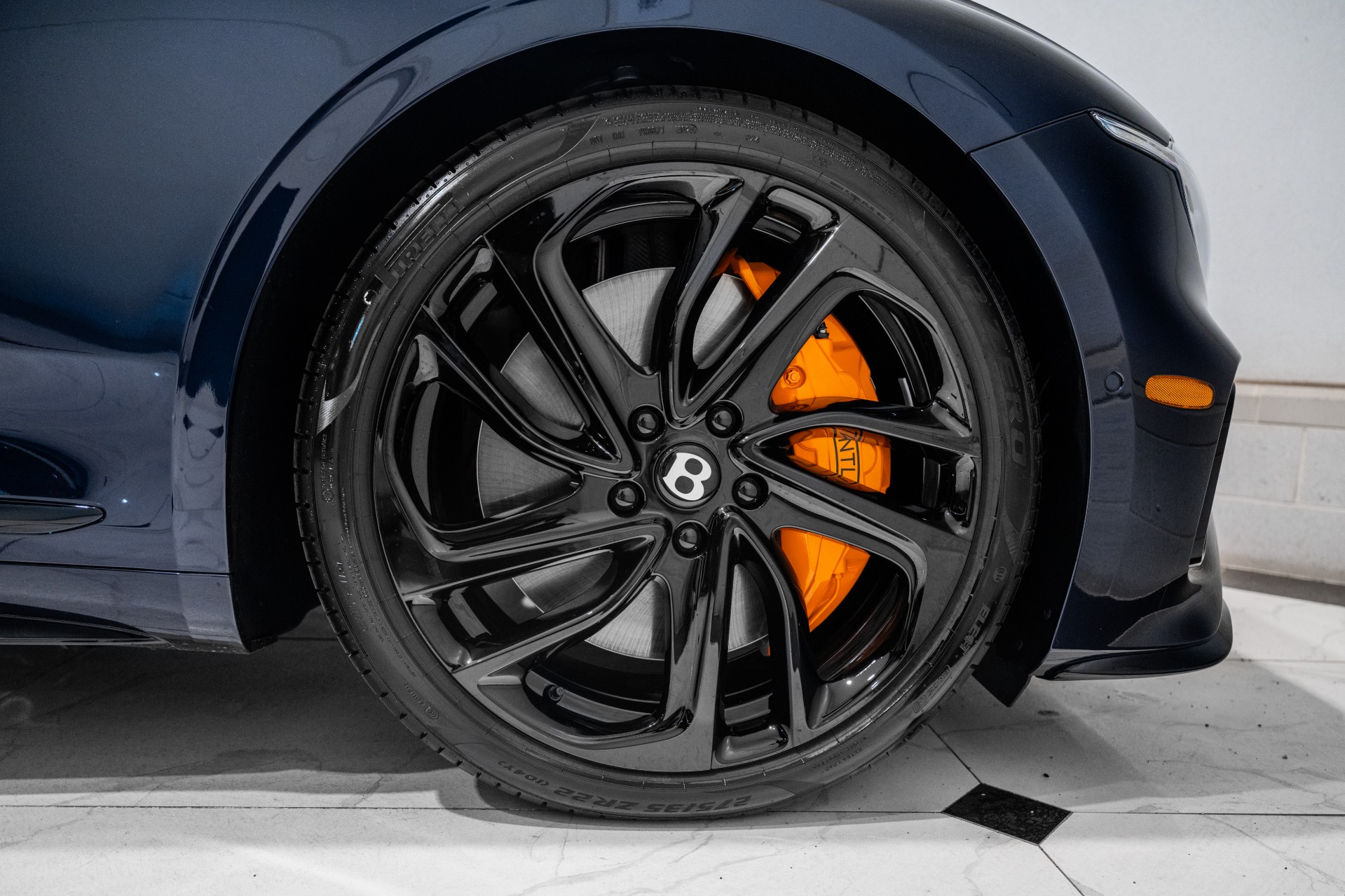 2026 Bentley Continental GTC - Photo 17