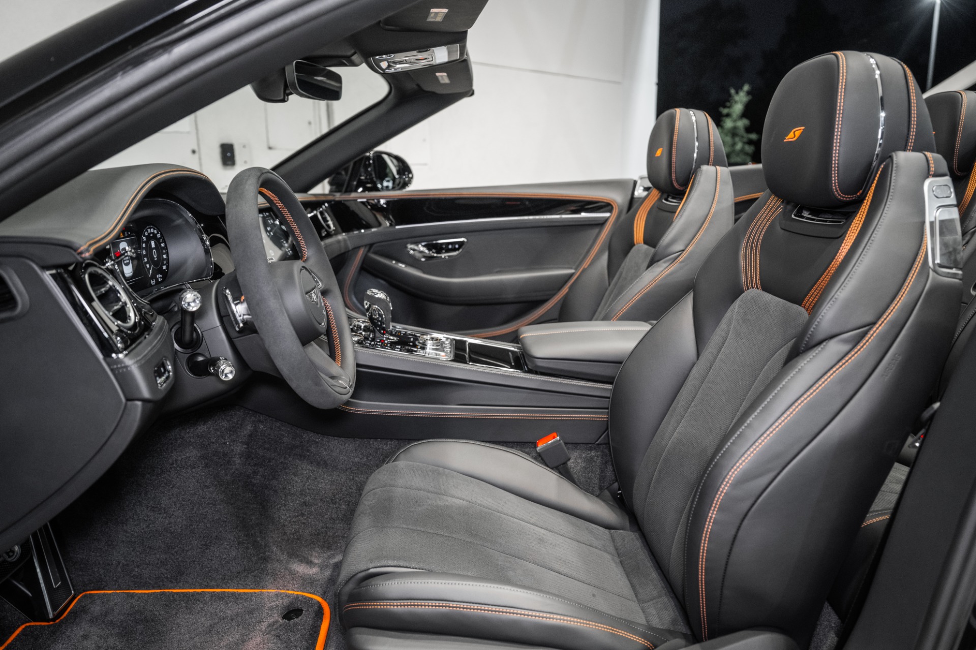 2026 Bentley Continental GTC - Photo 18