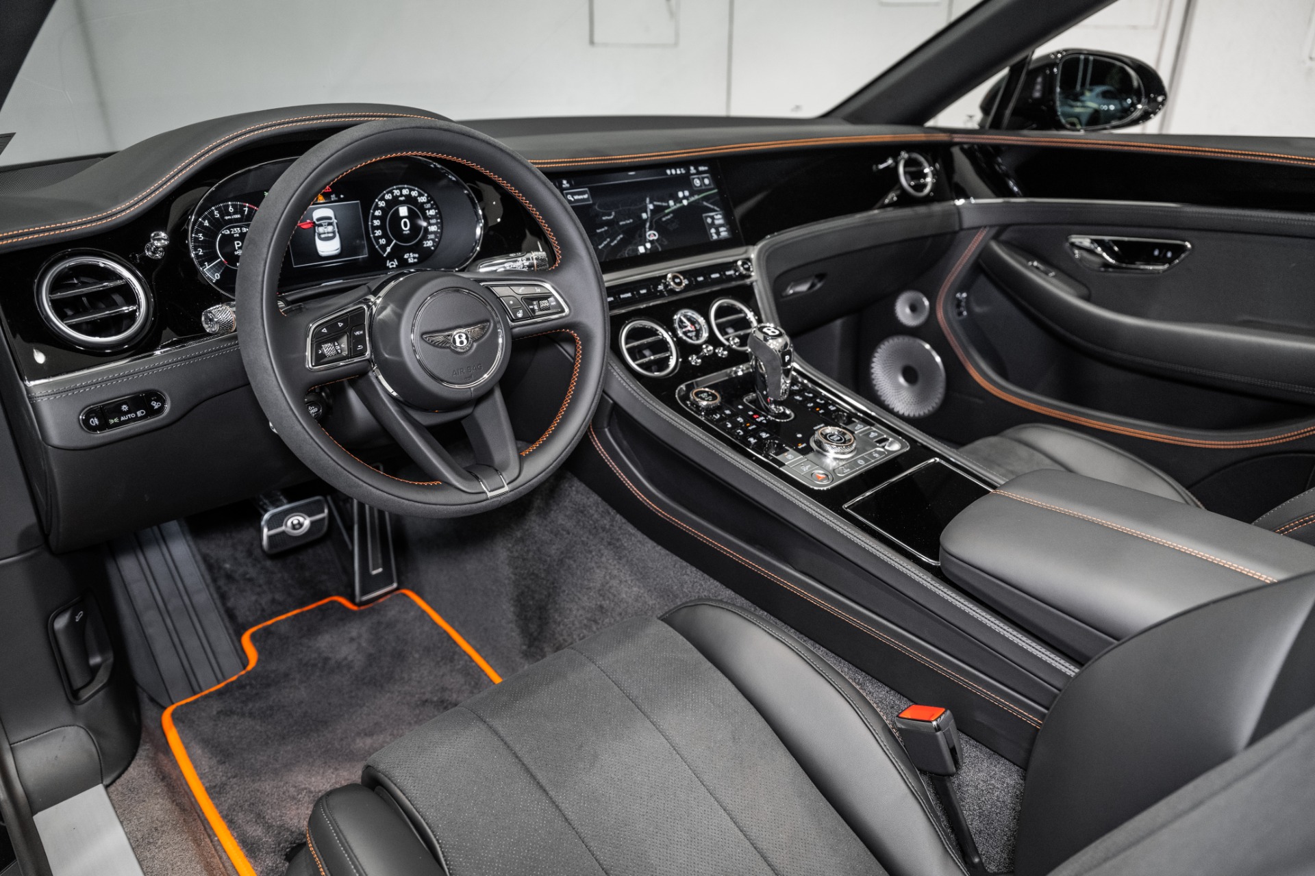 2026 Bentley Continental GTC - Photo 19