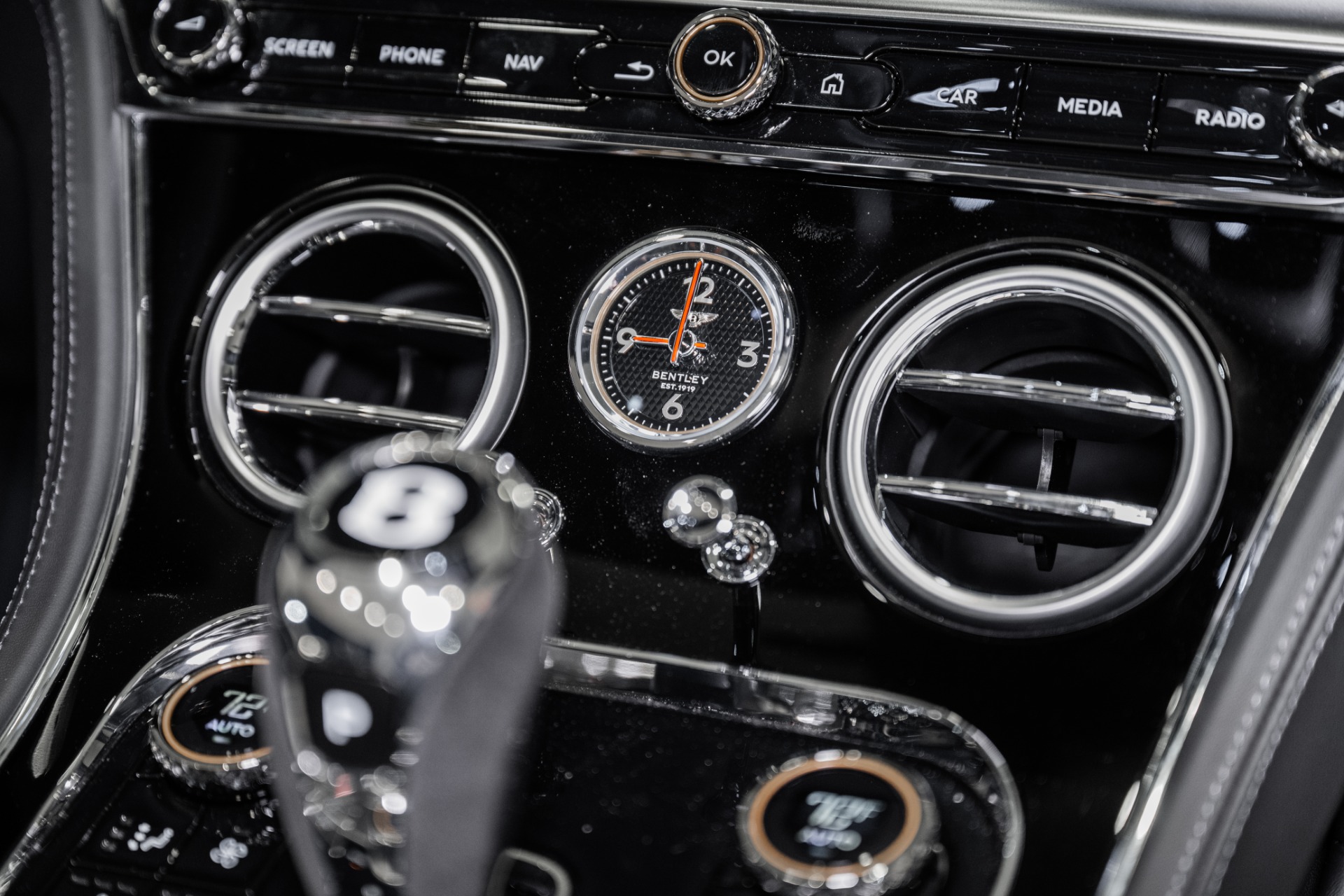 2026 Bentley Continental GTC - Photo 33