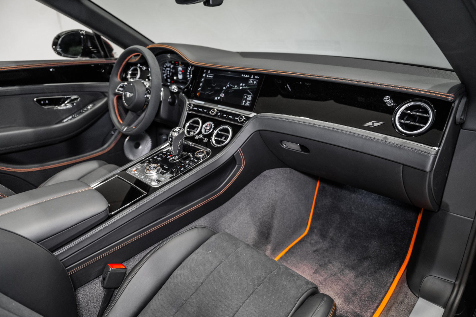 2026 Bentley Continental GTC - Photo 4