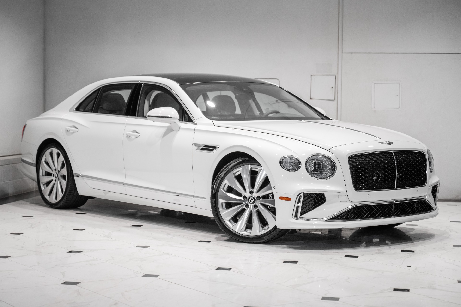 2026 Bentley Flying Spur's photo