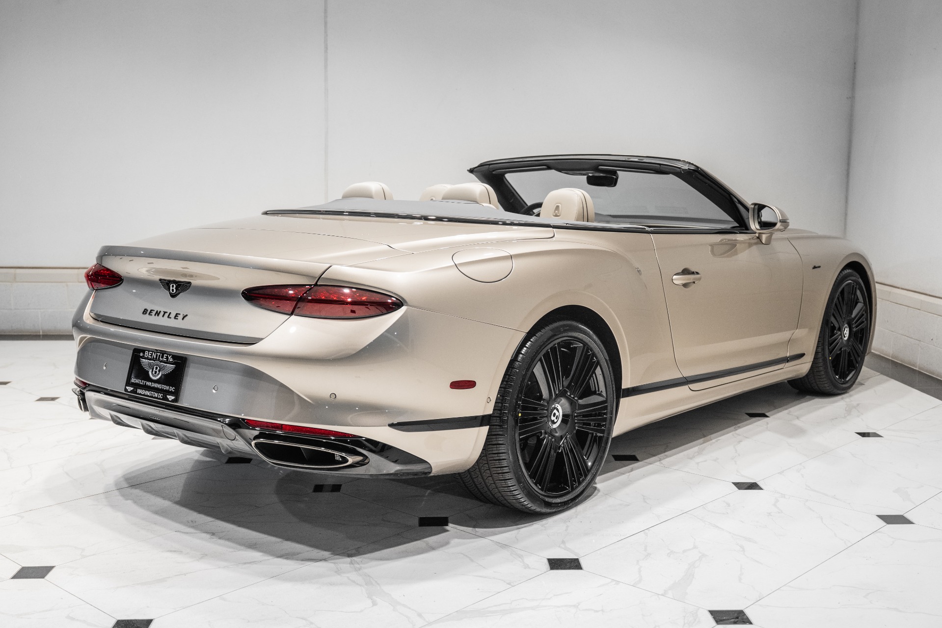 2026 Bentley Continental GTC Azure - Photo 11