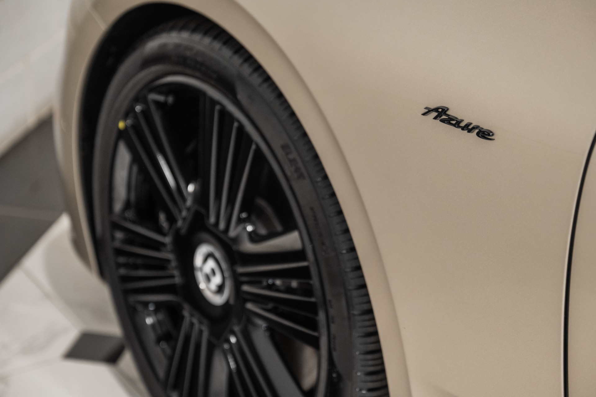 2026 Bentley Continental GTC Azure - Photo 14