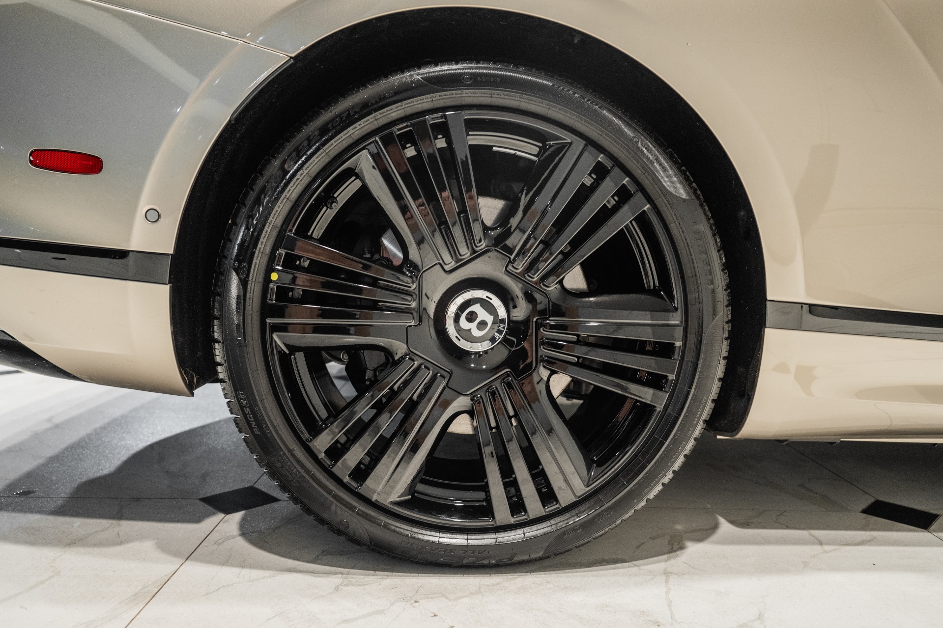 2026 Bentley Continental GTC Azure - Photo 17