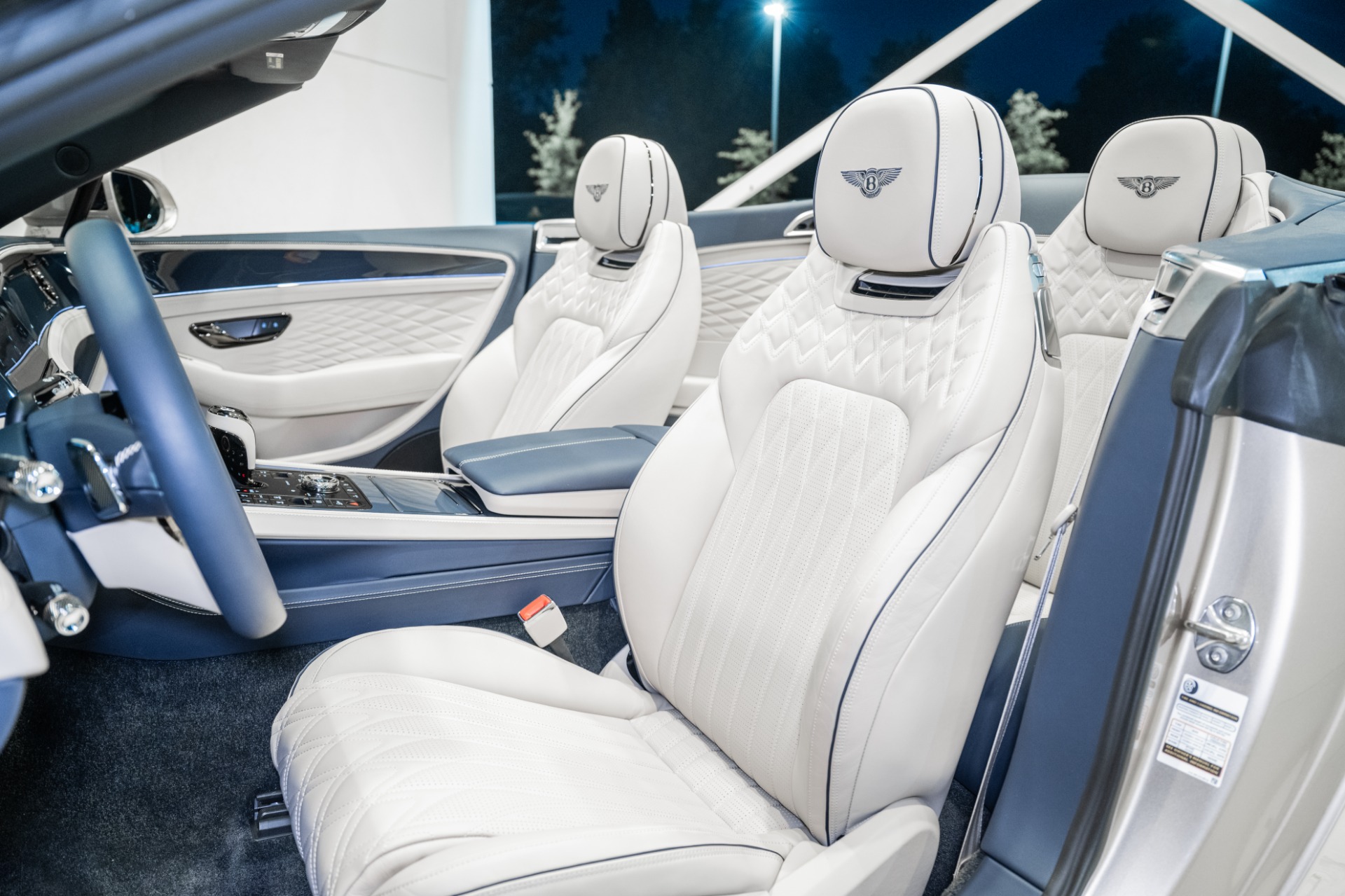 2026 Bentley Continental GTC Azure - Photo 21
