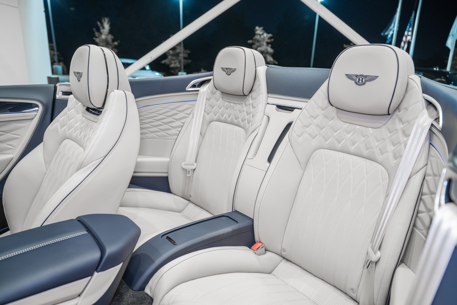 2026 Bentley Continental GTC Azure - Photo 22