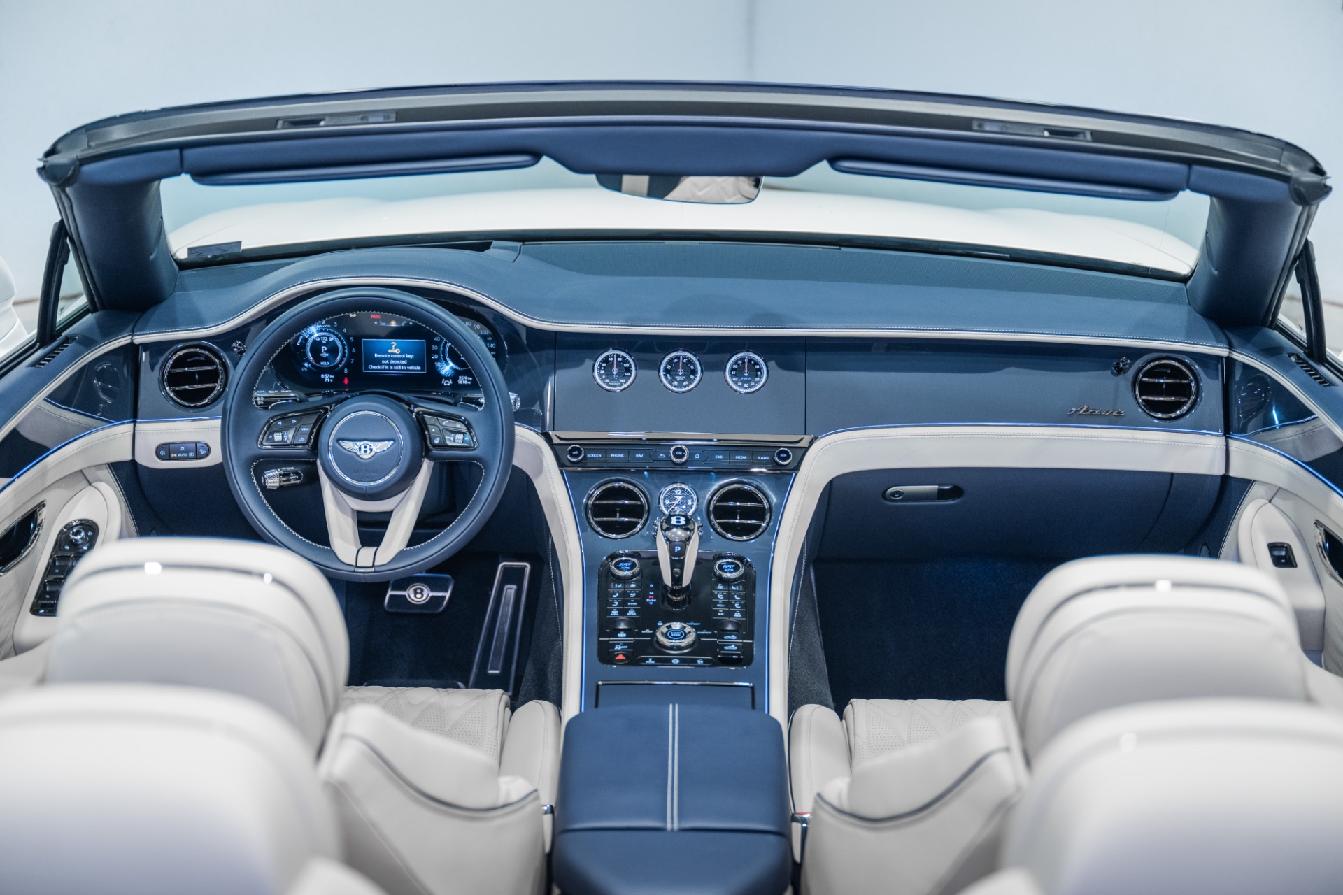 2026 Bentley Continental GTC Azure - Photo 24