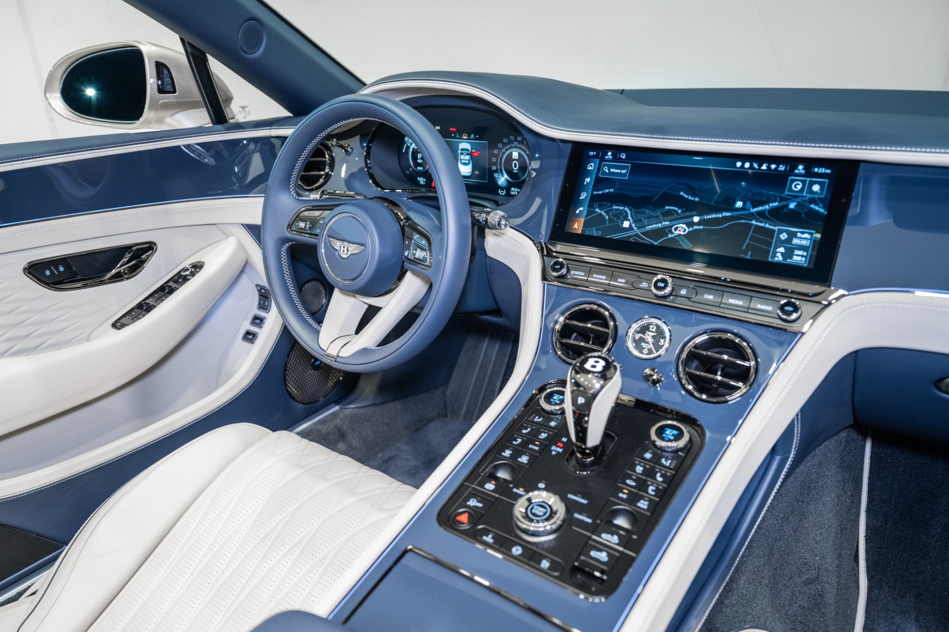 2026 Bentley Continental GTC Azure - Photo 25