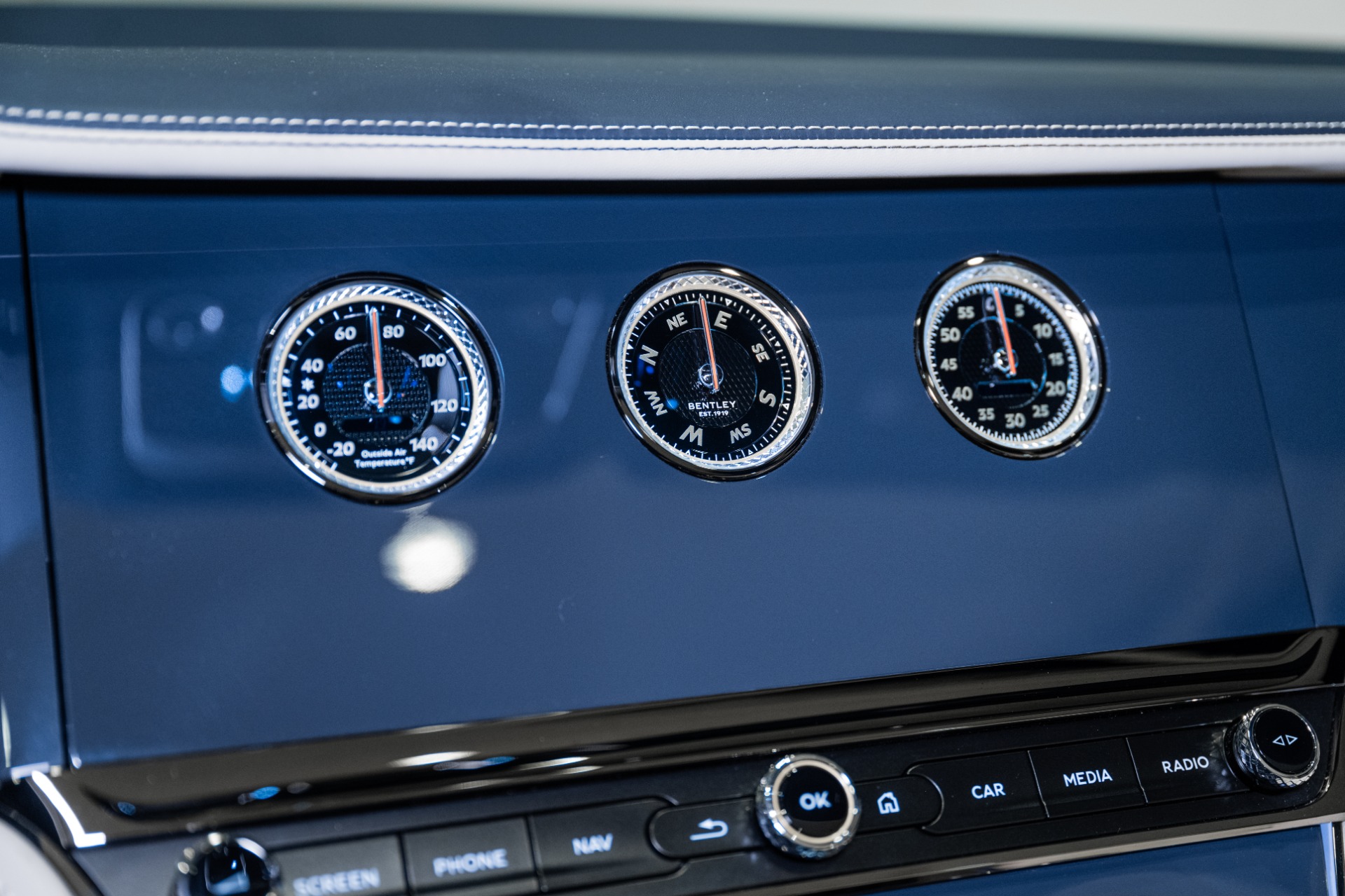 2026 Bentley Continental GTC Azure - Photo 32