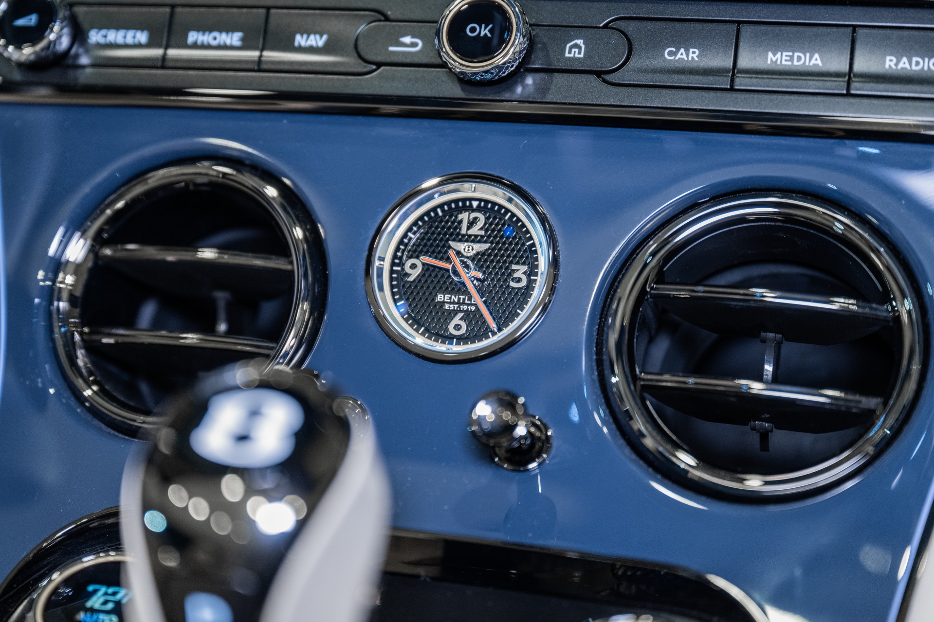 2026 Bentley Continental GTC Azure - Photo 35