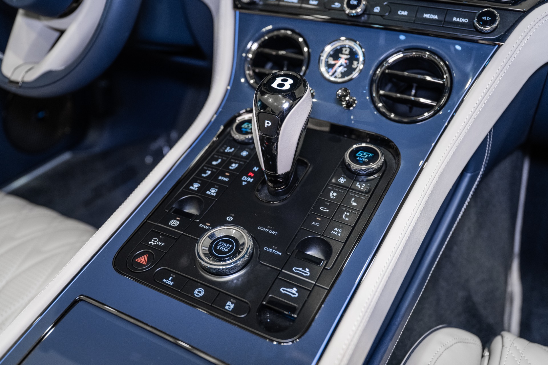 2026 Bentley Continental GTC Azure - Photo 37
