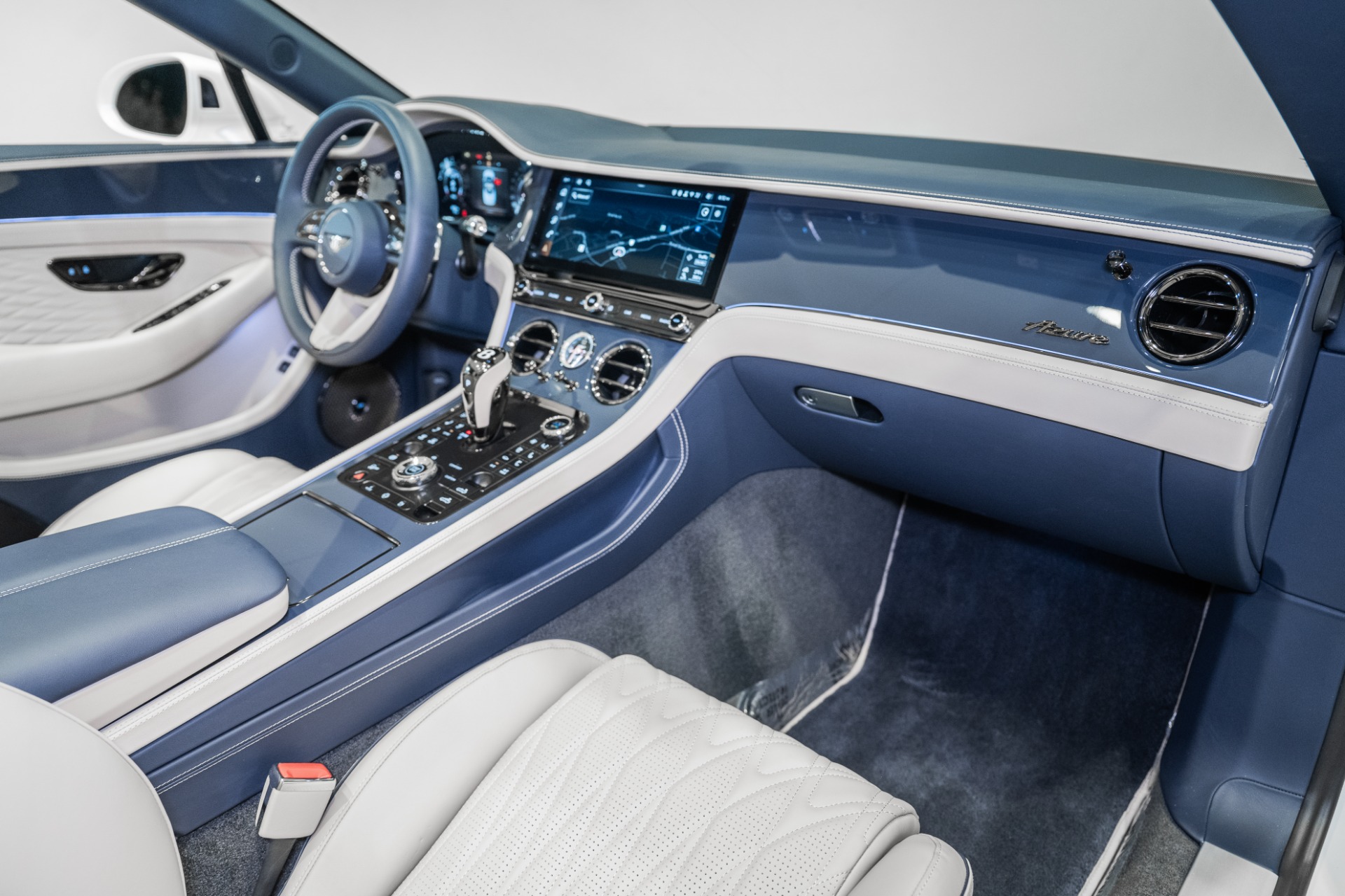 2026 Bentley Continental GTC Azure - Photo 4