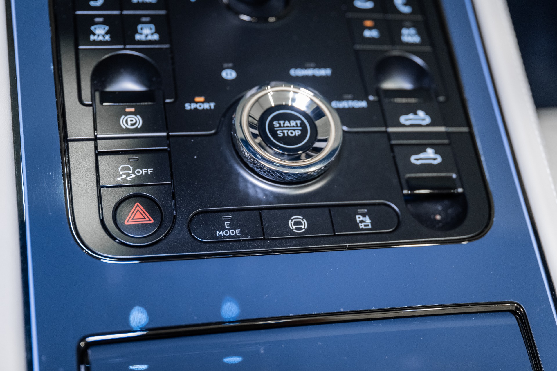 2026 Bentley Continental GTC Azure - Photo 43