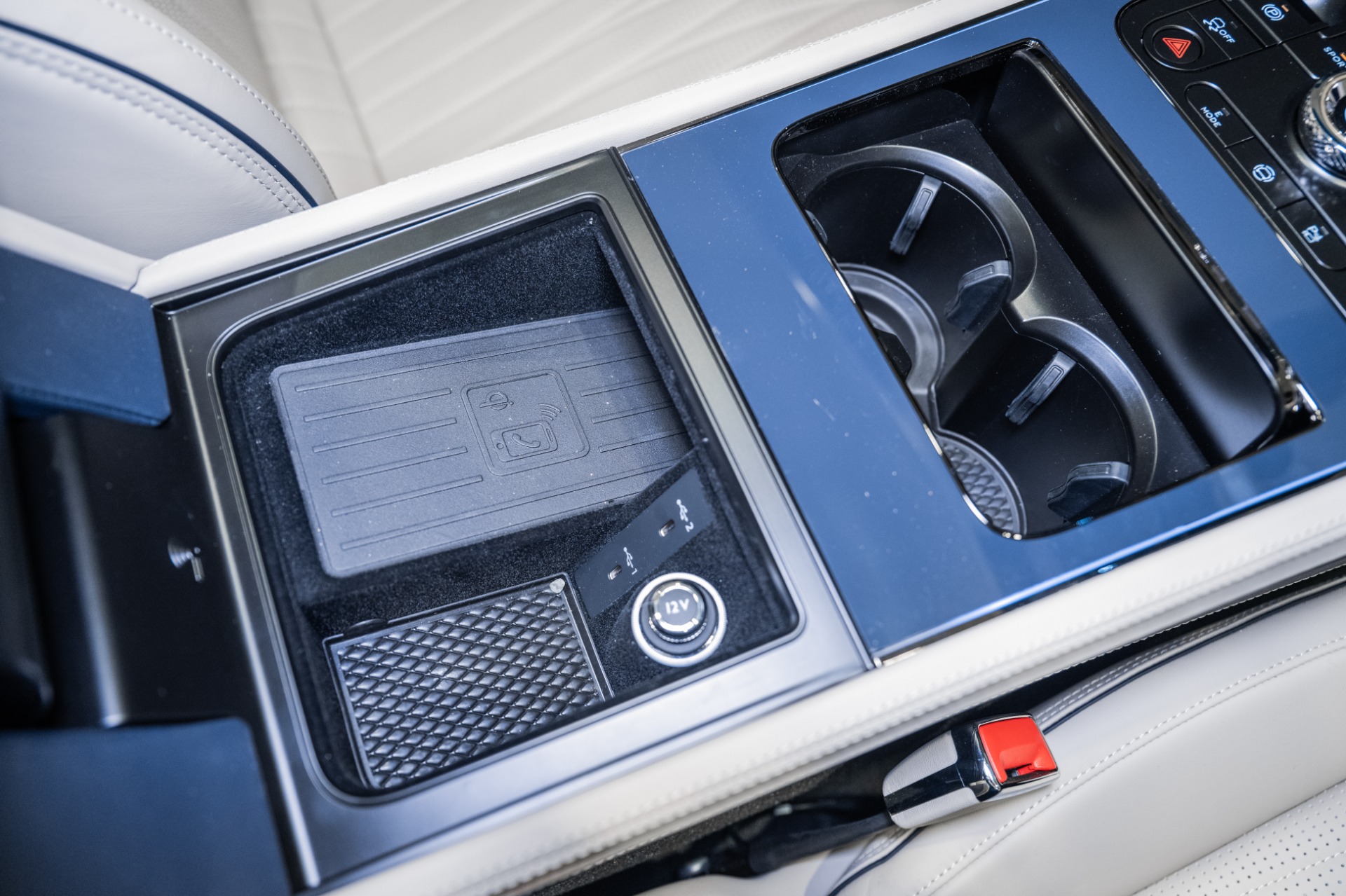 2026 Bentley Continental GTC Azure - Photo 46