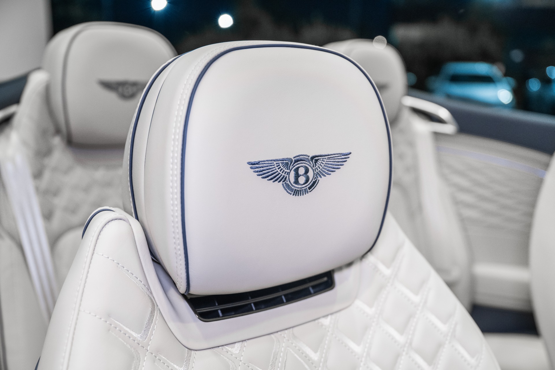 2026 Bentley Continental GTC Azure - Photo 47
