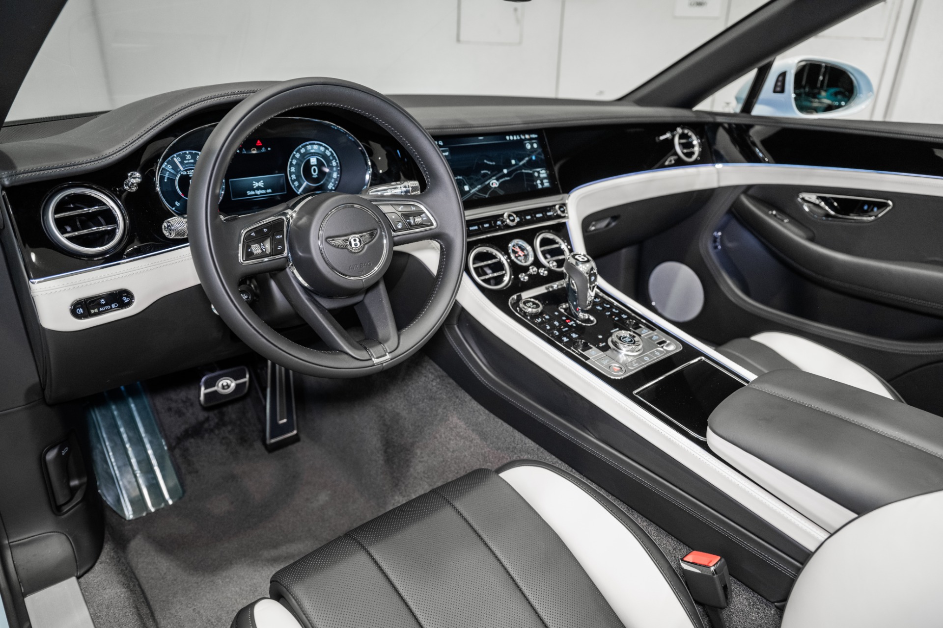 2026 Bentley Continental GTC - Photo 20