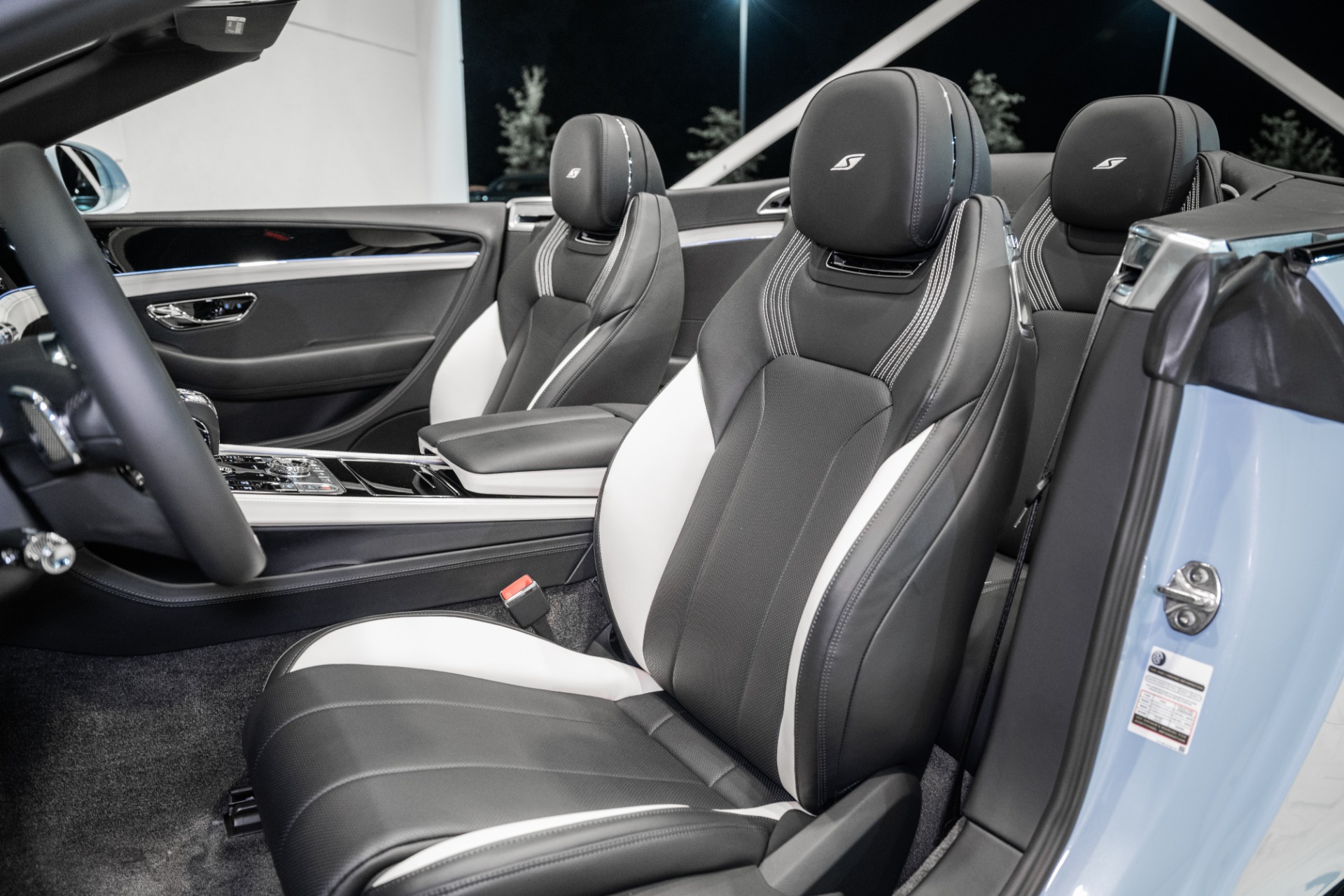 2026 Bentley Continental GTC - Photo 21